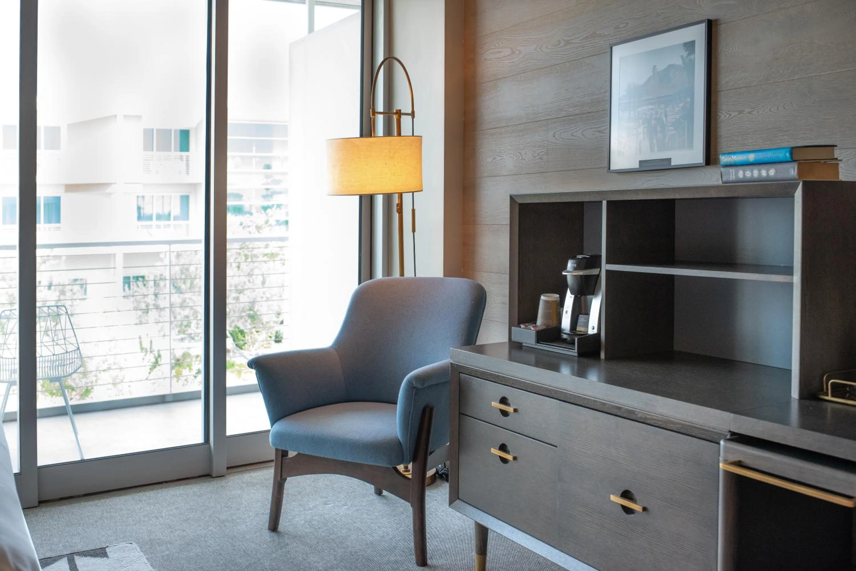 Seating area in Mountain Shadows Resort Scottsdale