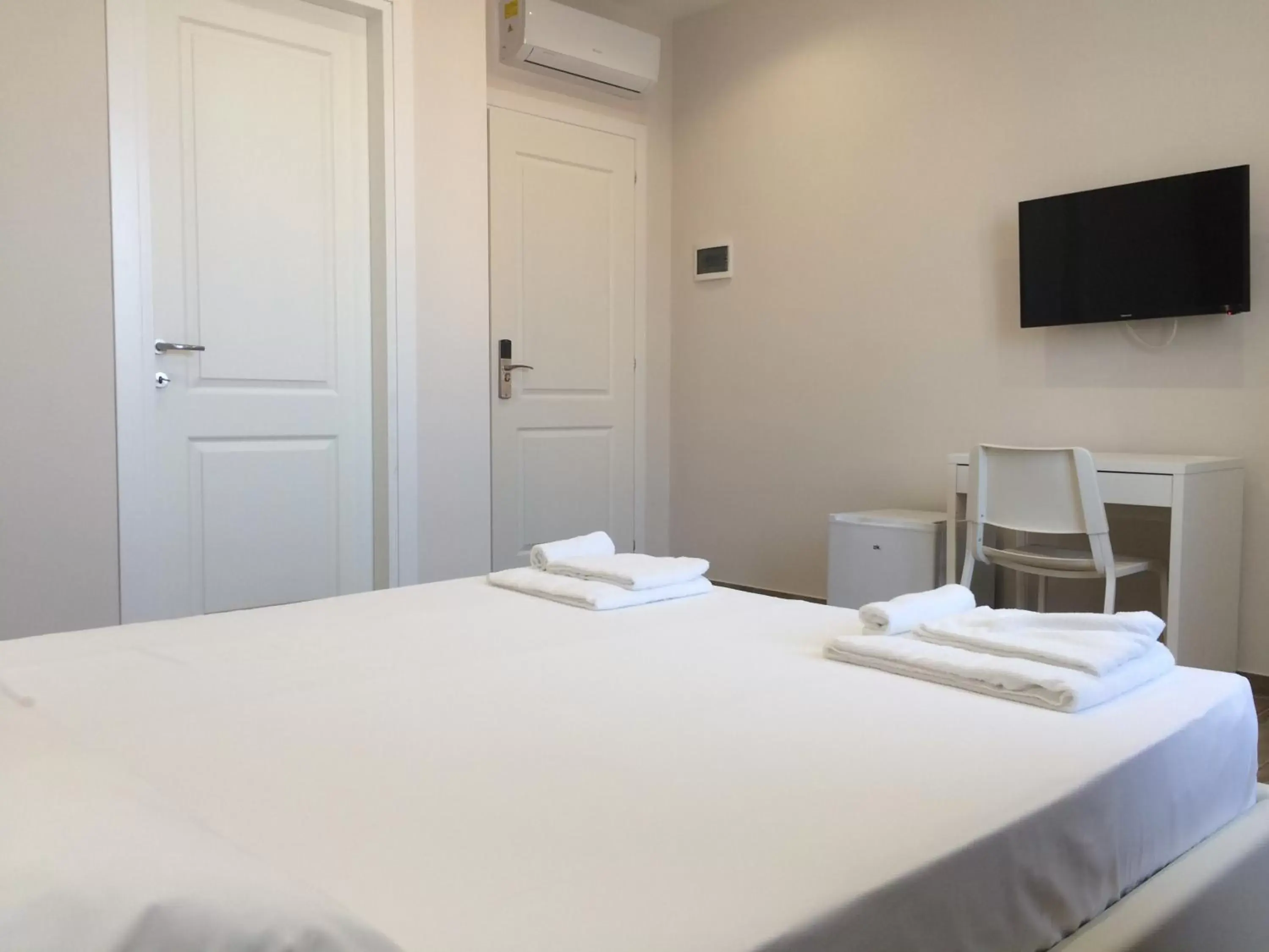 Deluxe Double Room in B&B Purple Italy Deluxe Double Room in B&B Purple Italy