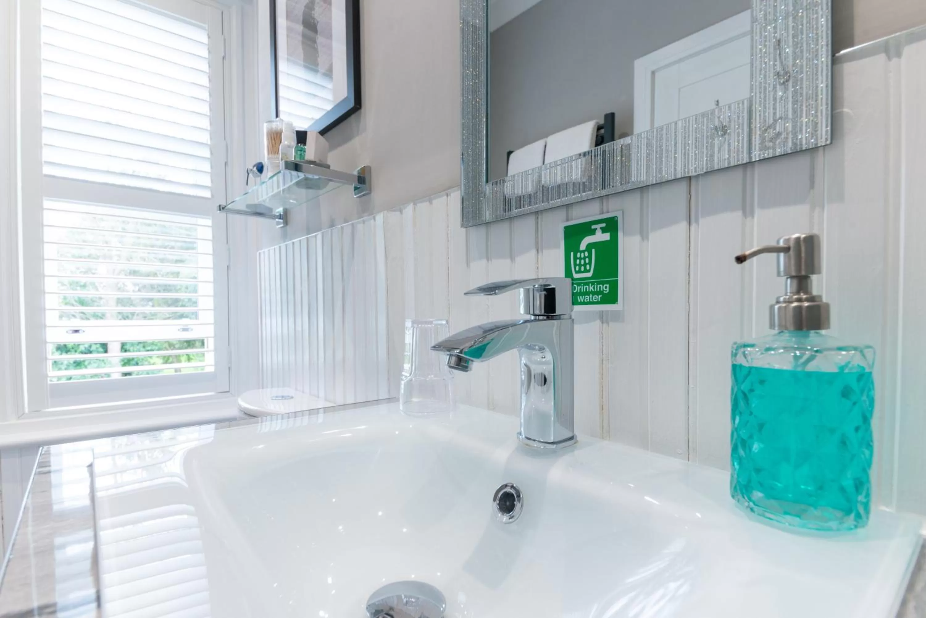 Bathroom in Seaview B&B