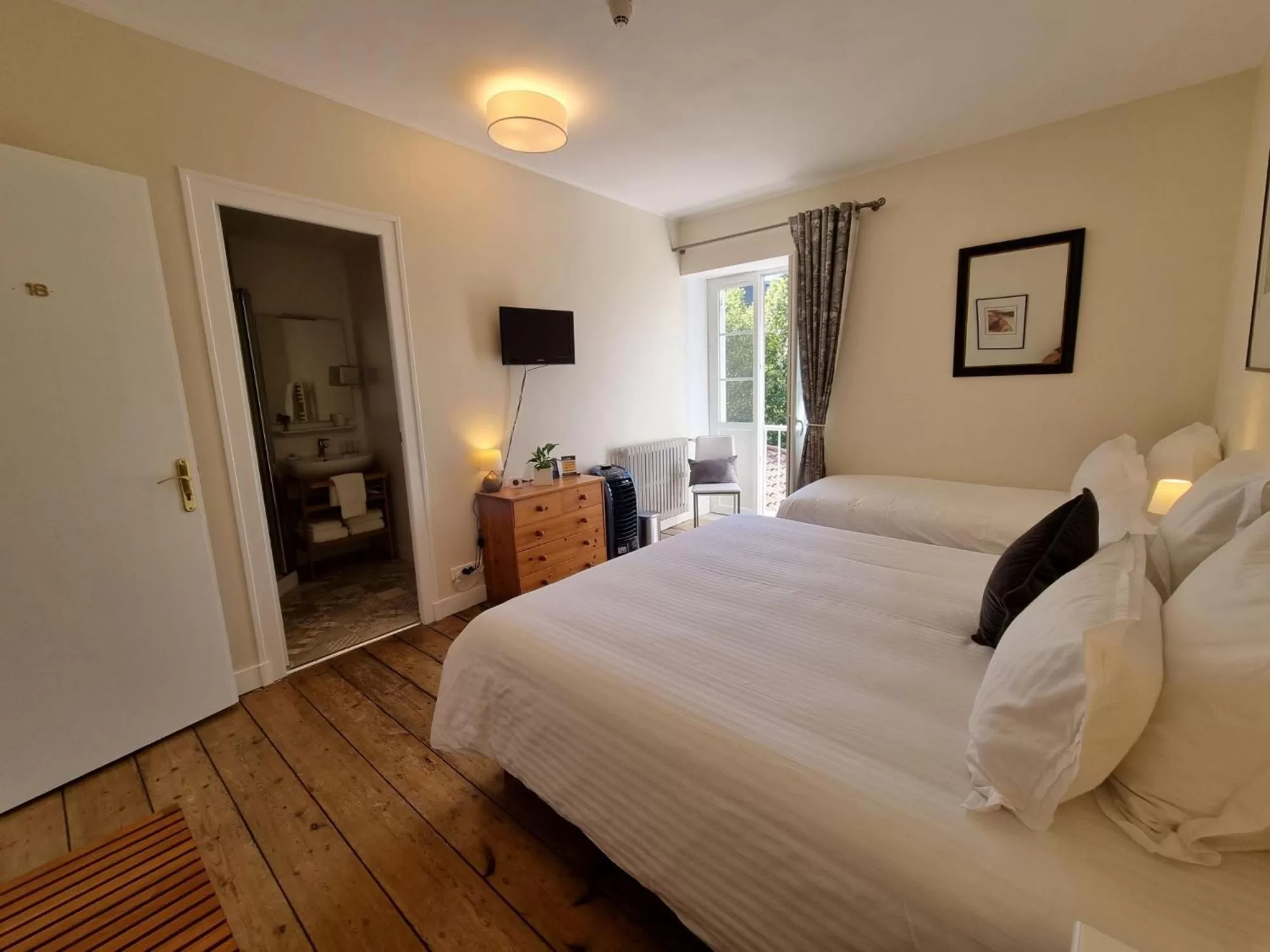 Bed in Le Rodin Bazas