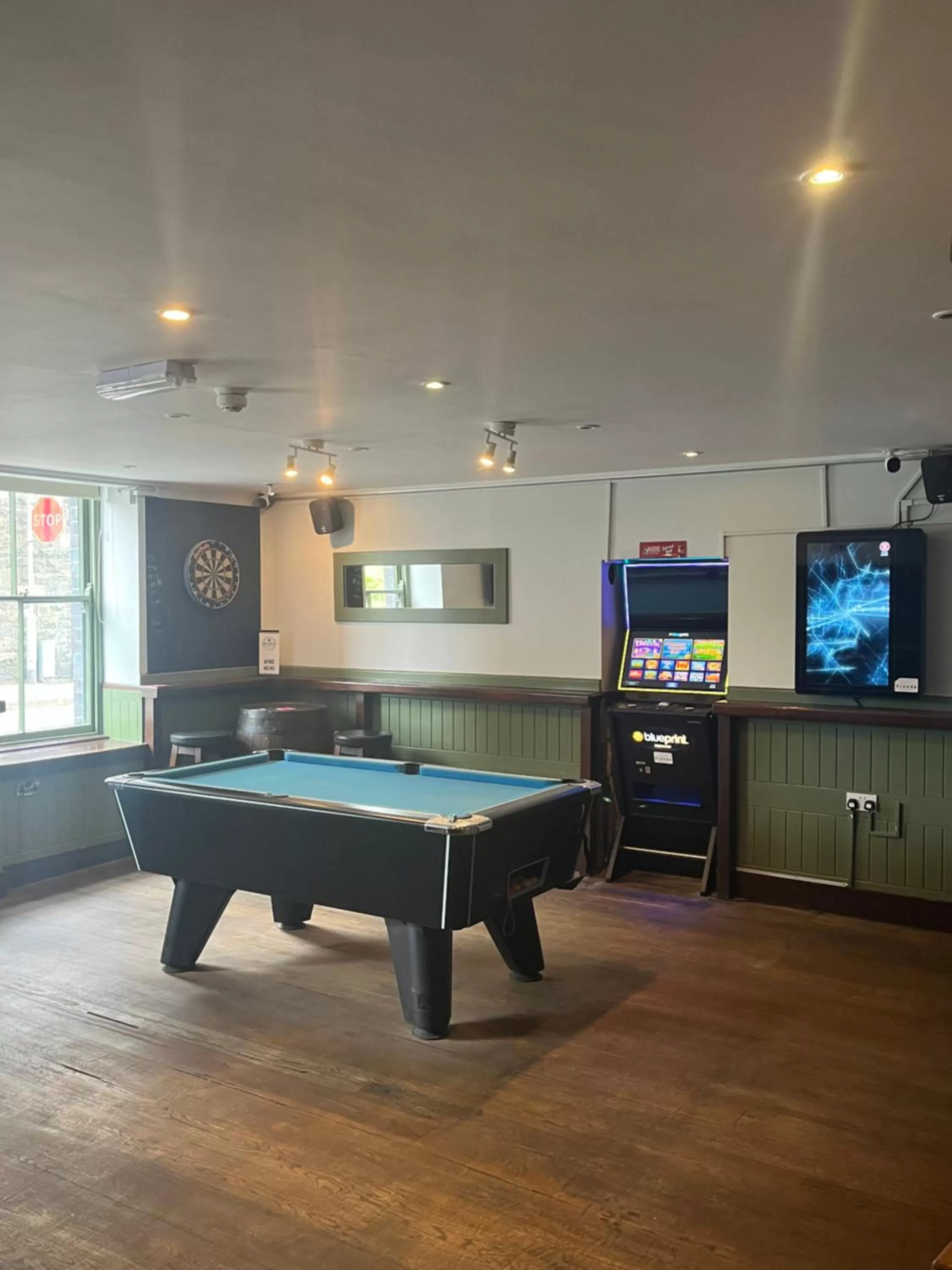 Game Room in Hampton Hotel & restaurant