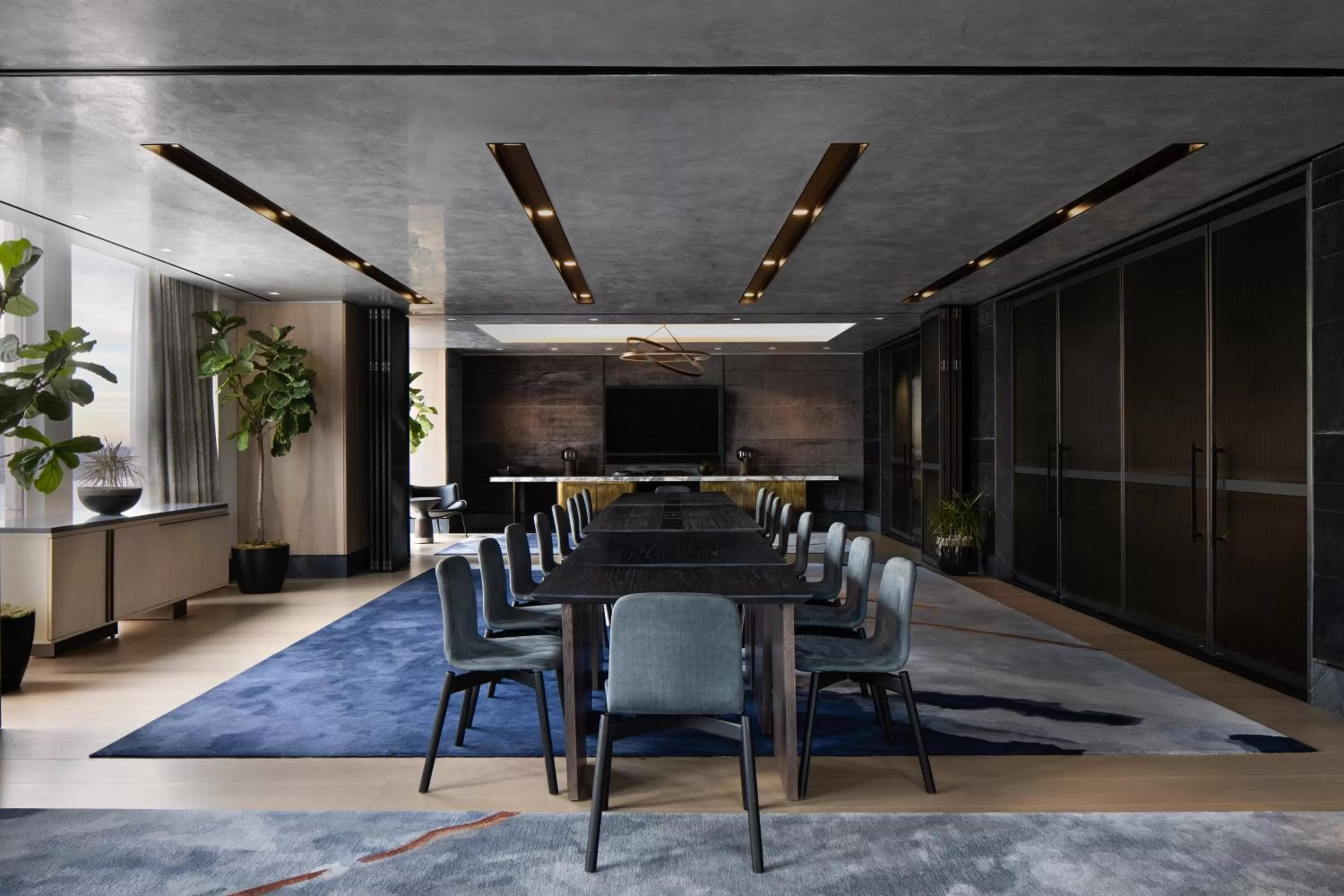 Facade/entrance in Equinox Hotel New York