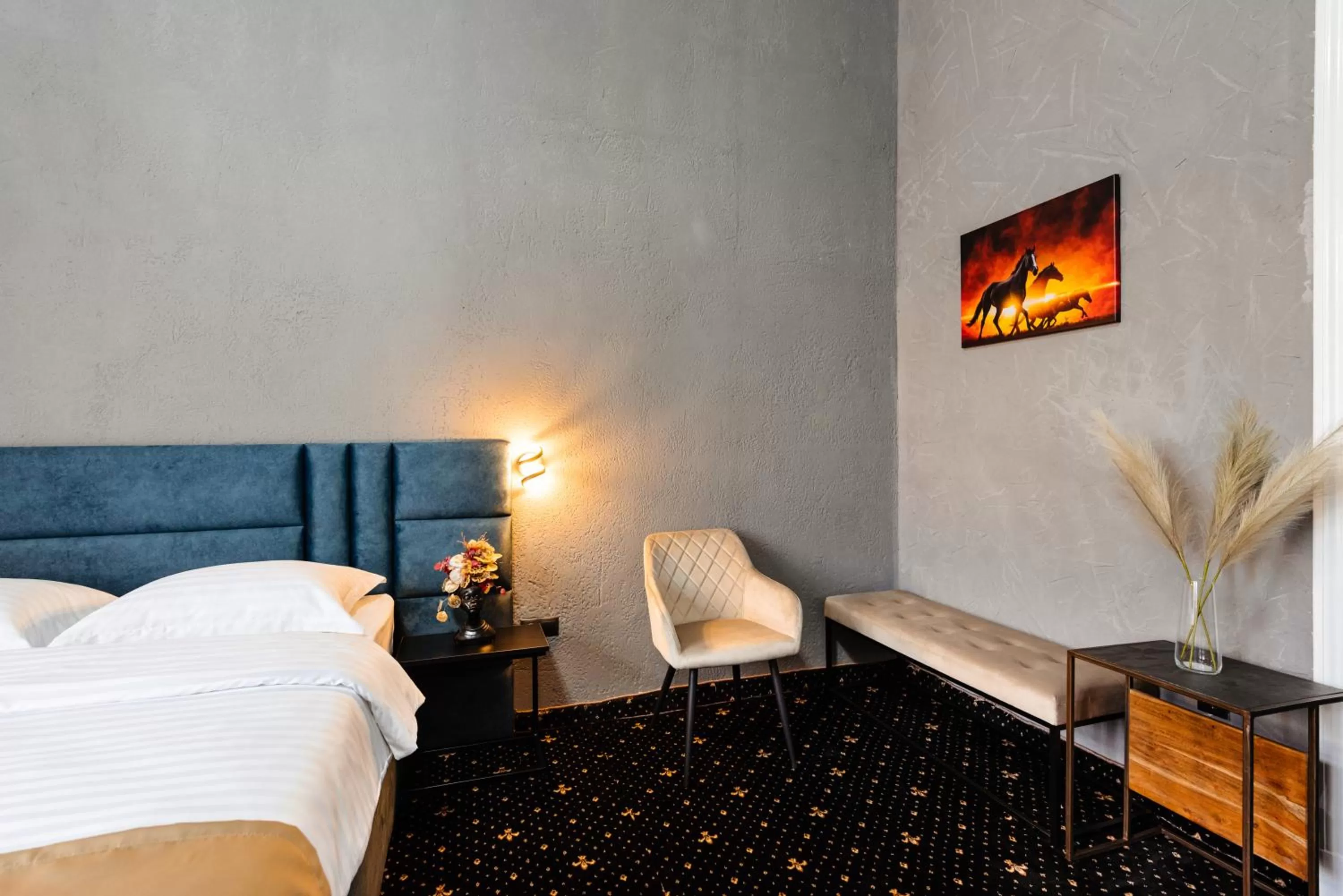 Bed in Palace Bulevard Inn