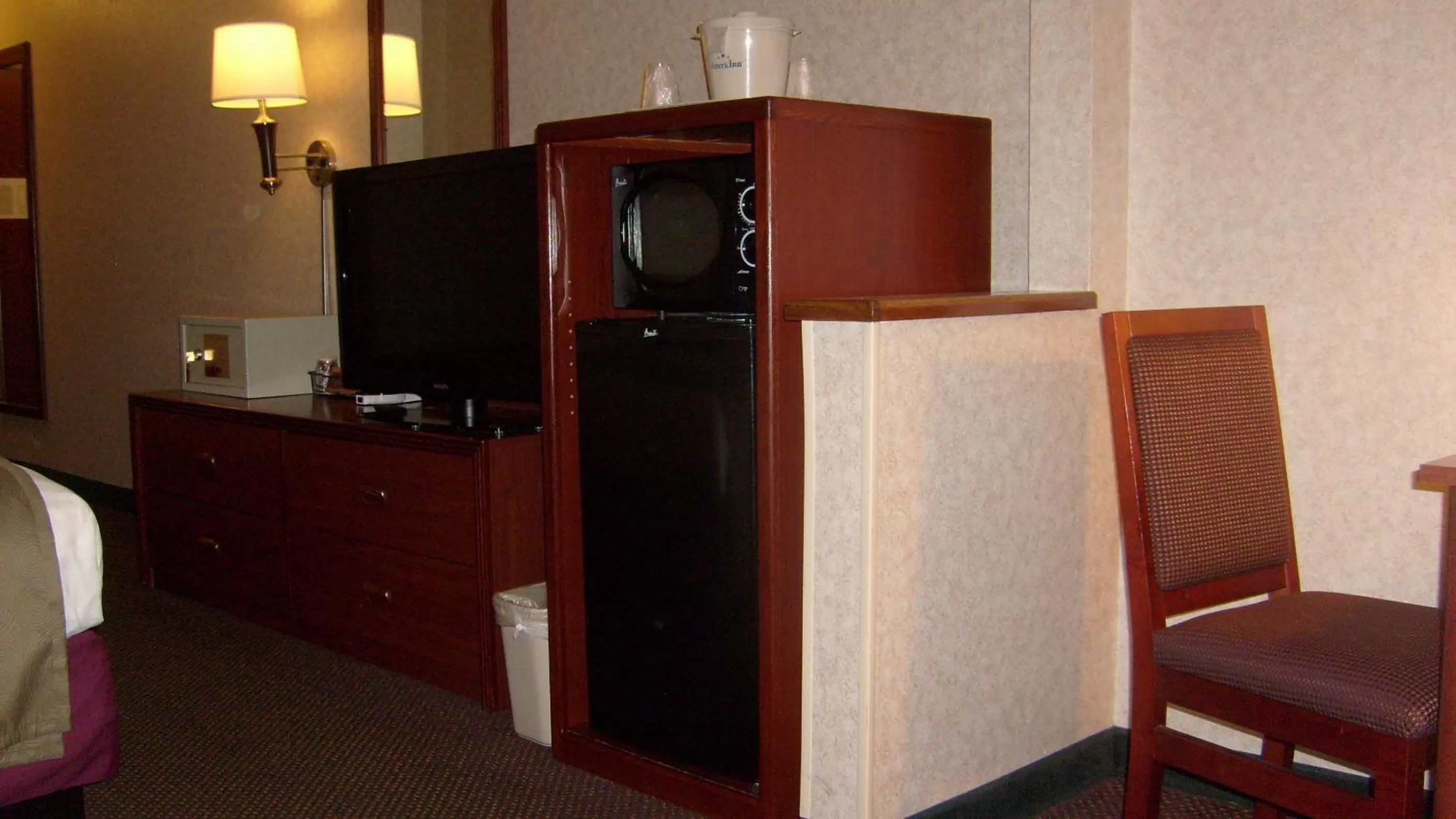 Decorative detail in Baymont by Wyndham Golden/Red Rocks