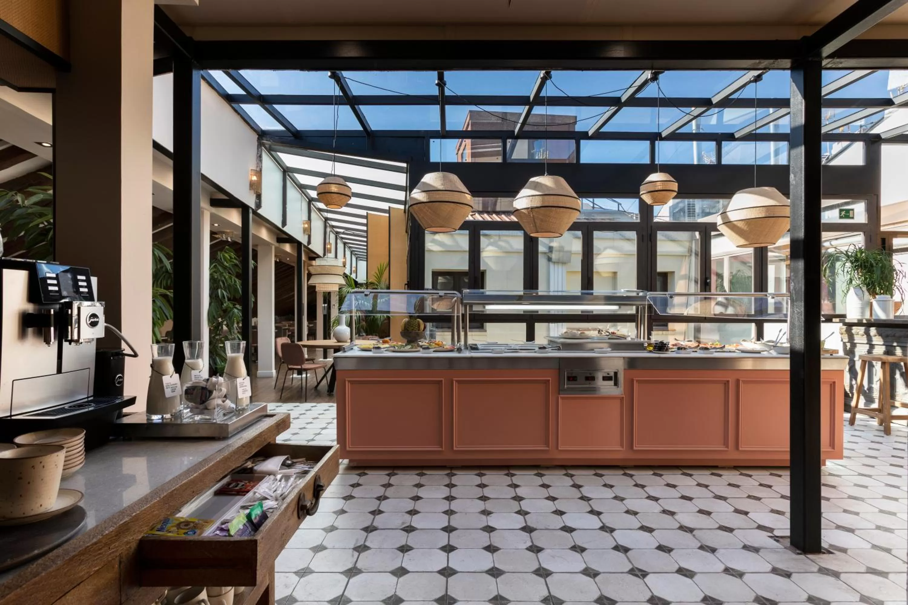 Breakfast in Petit Palace Preciados