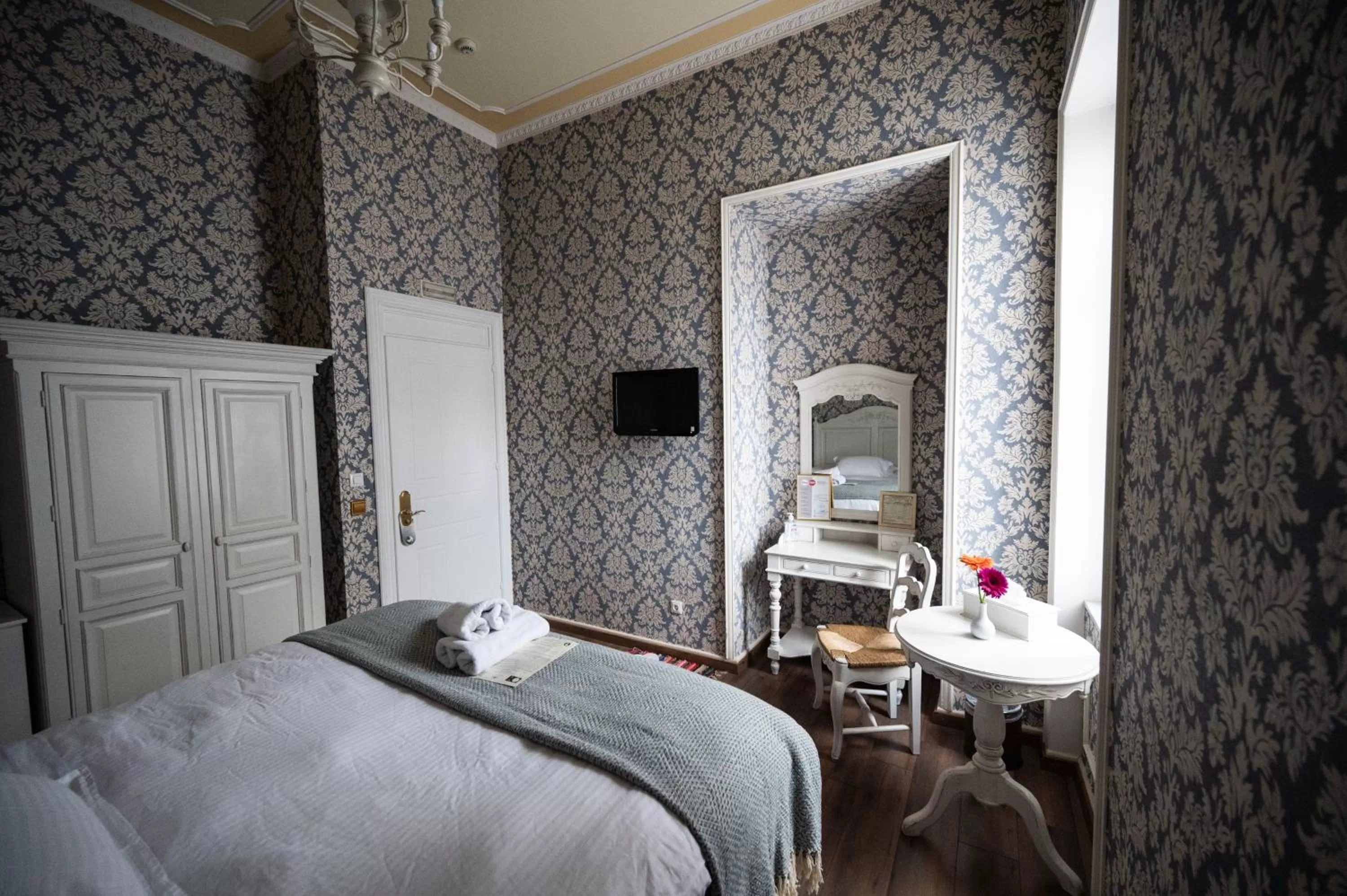 Bed in Boutique Hotel Anagennisis