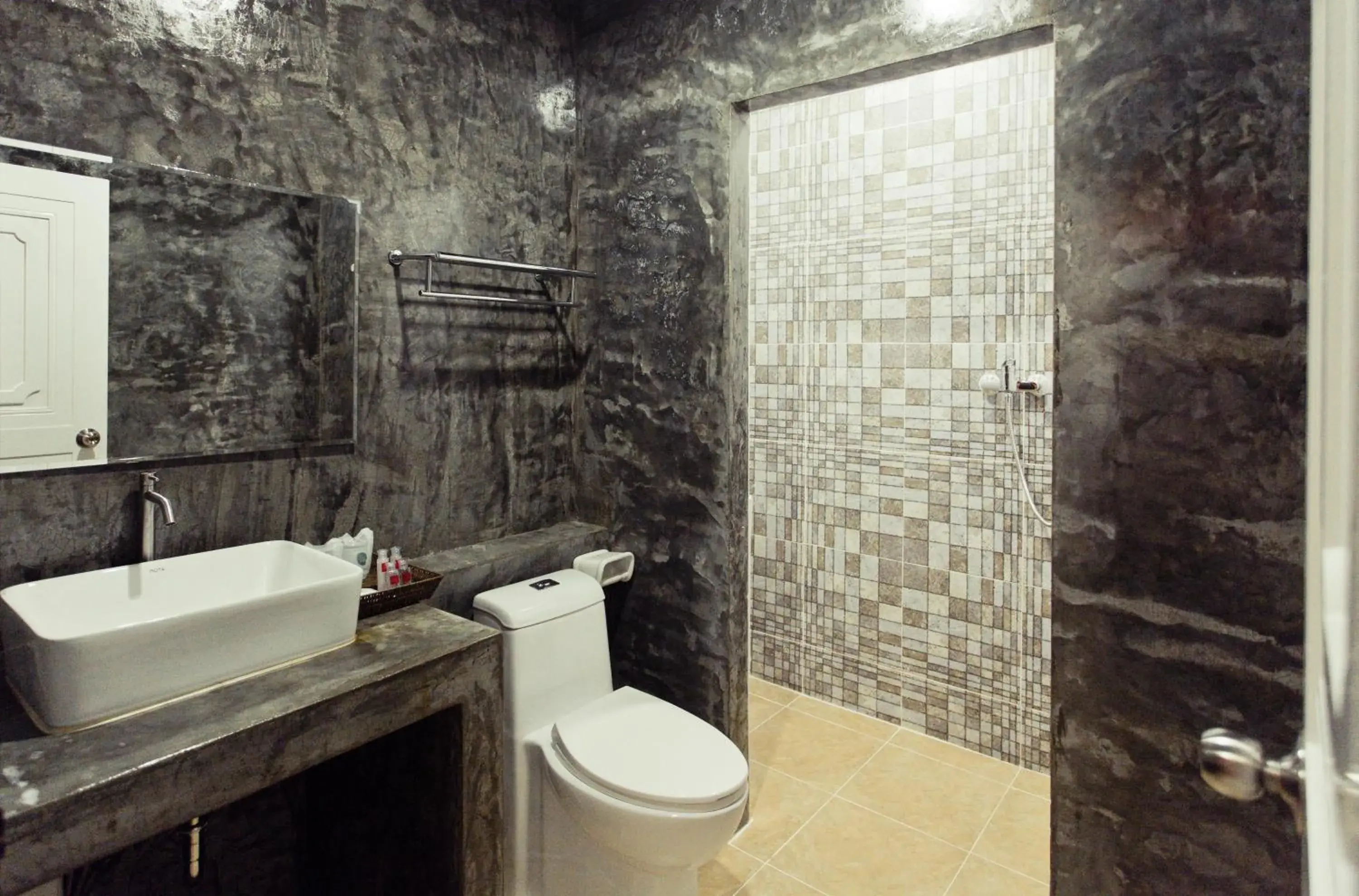 Superior King Room in The Proud Hotel Superior King Room in The Proud Hotel