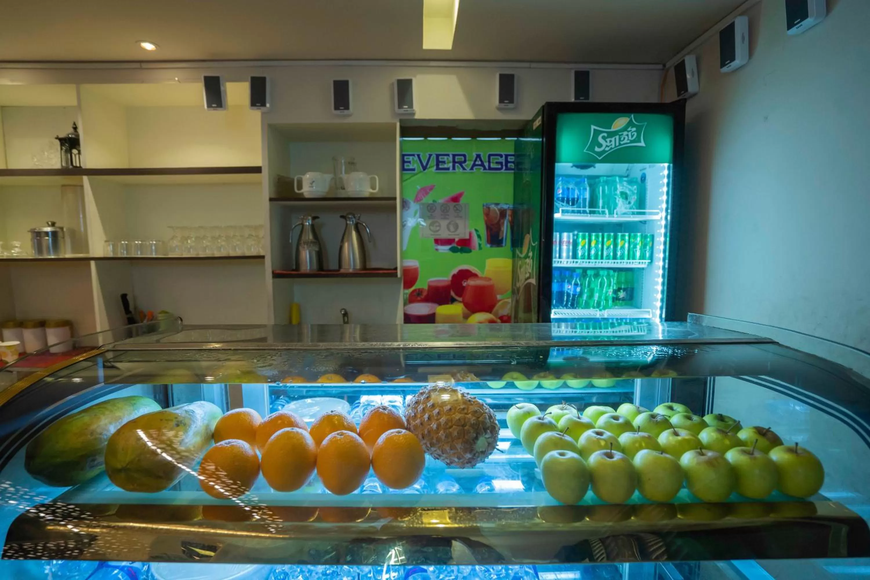 Food and drinks in Central Inn Dhaka City Centre