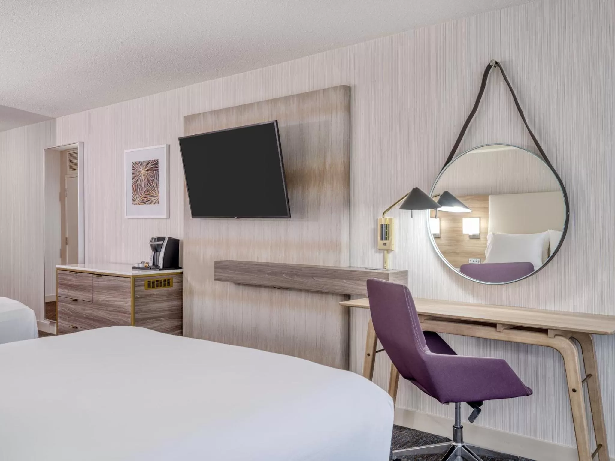Twin Room - Disability Access/Roll in Shower in Crowne Plaza Indianapolis-Airport, an IHG Hotel