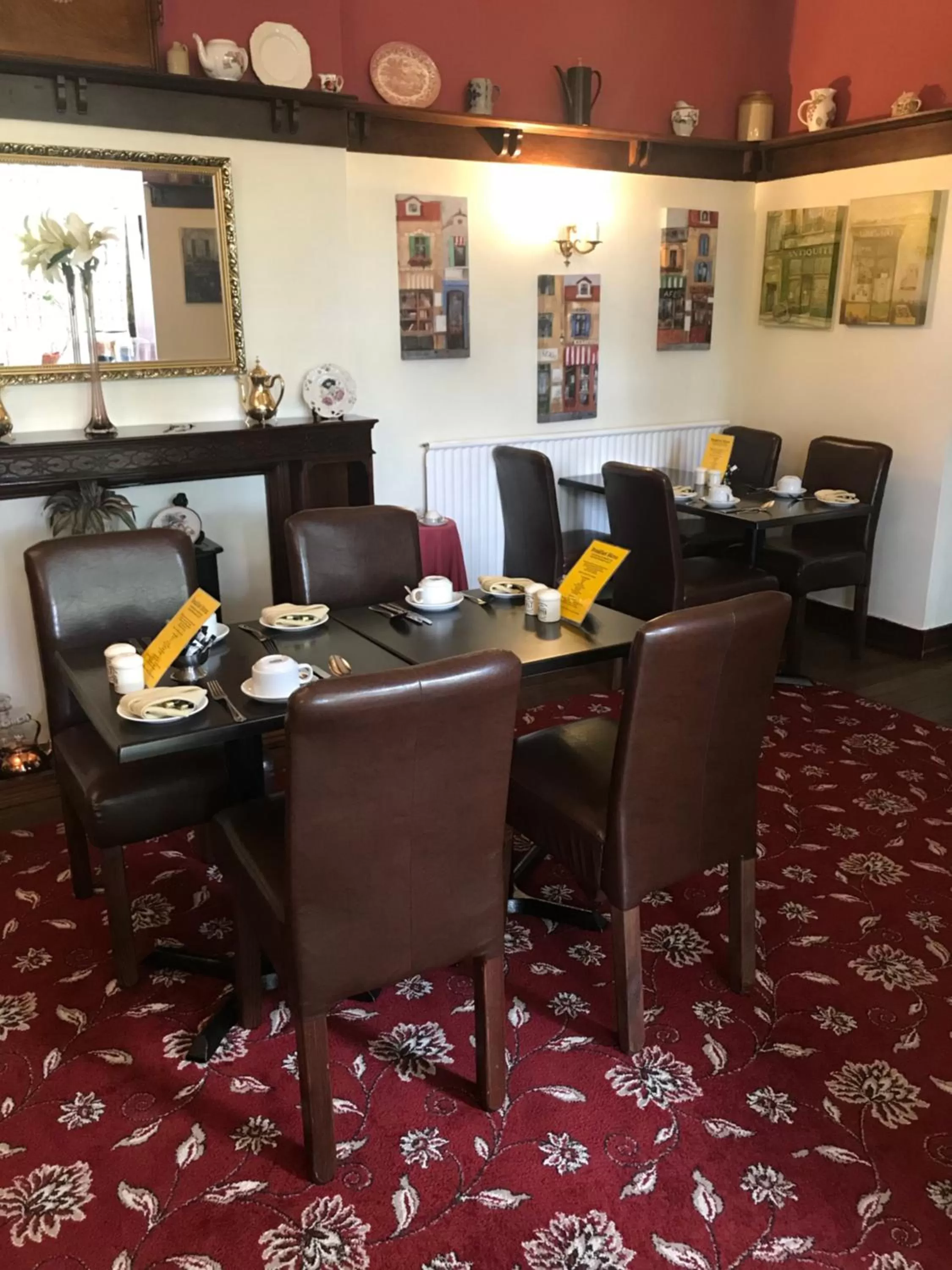 Breakfast in Barons Court Hotel