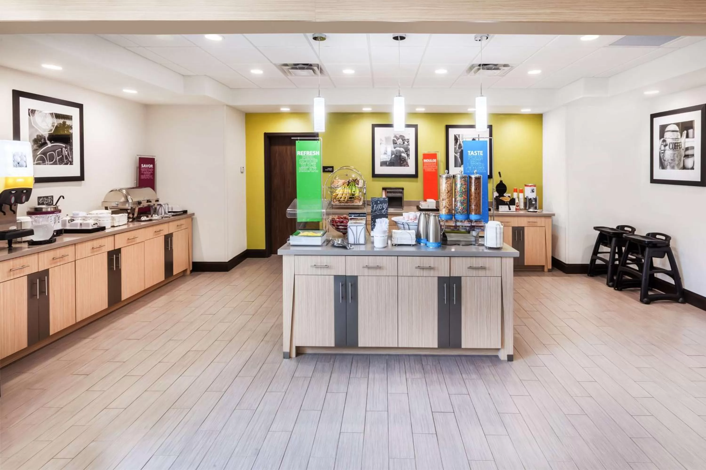 Breakfast in Hampton Inn Ozona