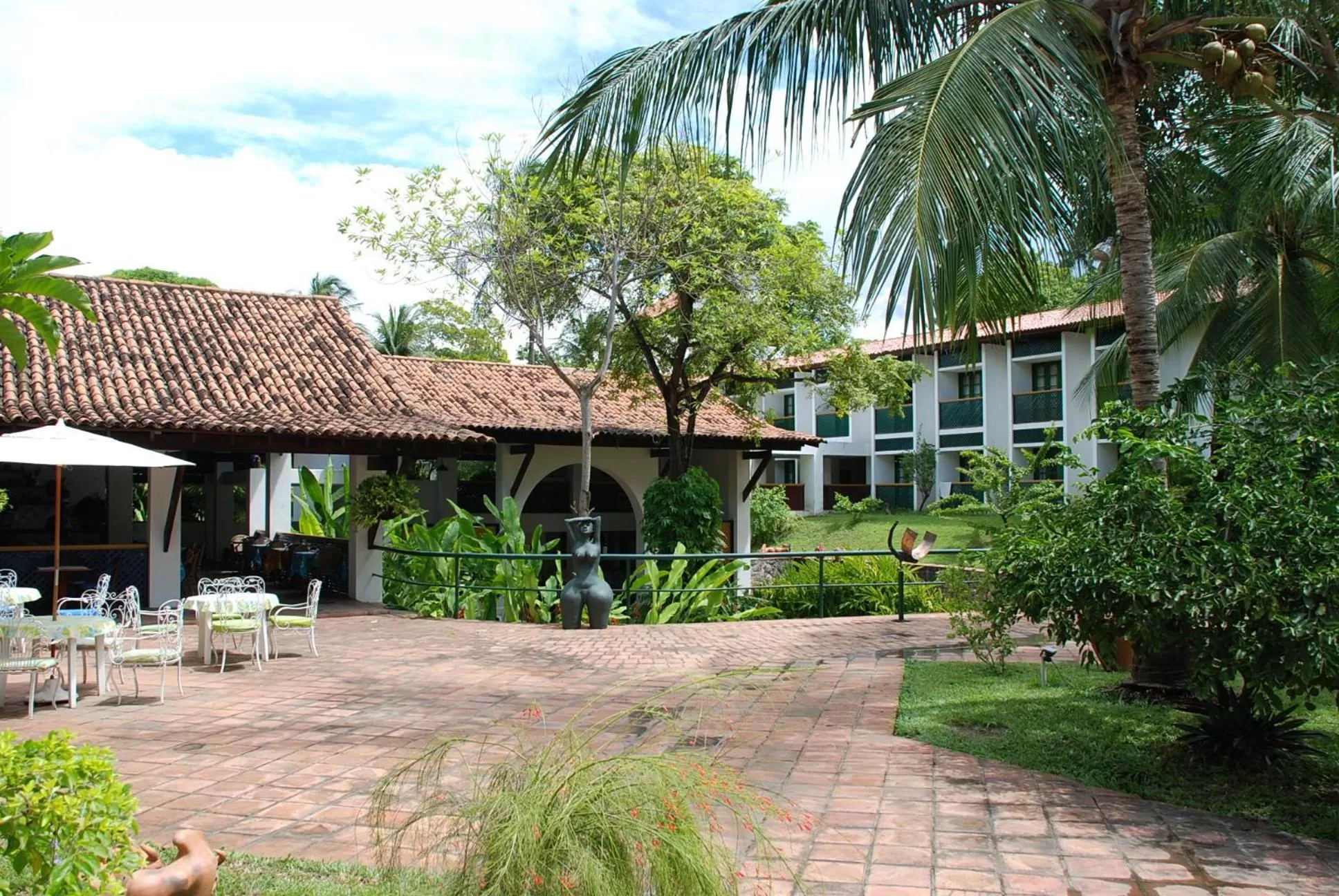 Property building in Hotel 7 Colinas