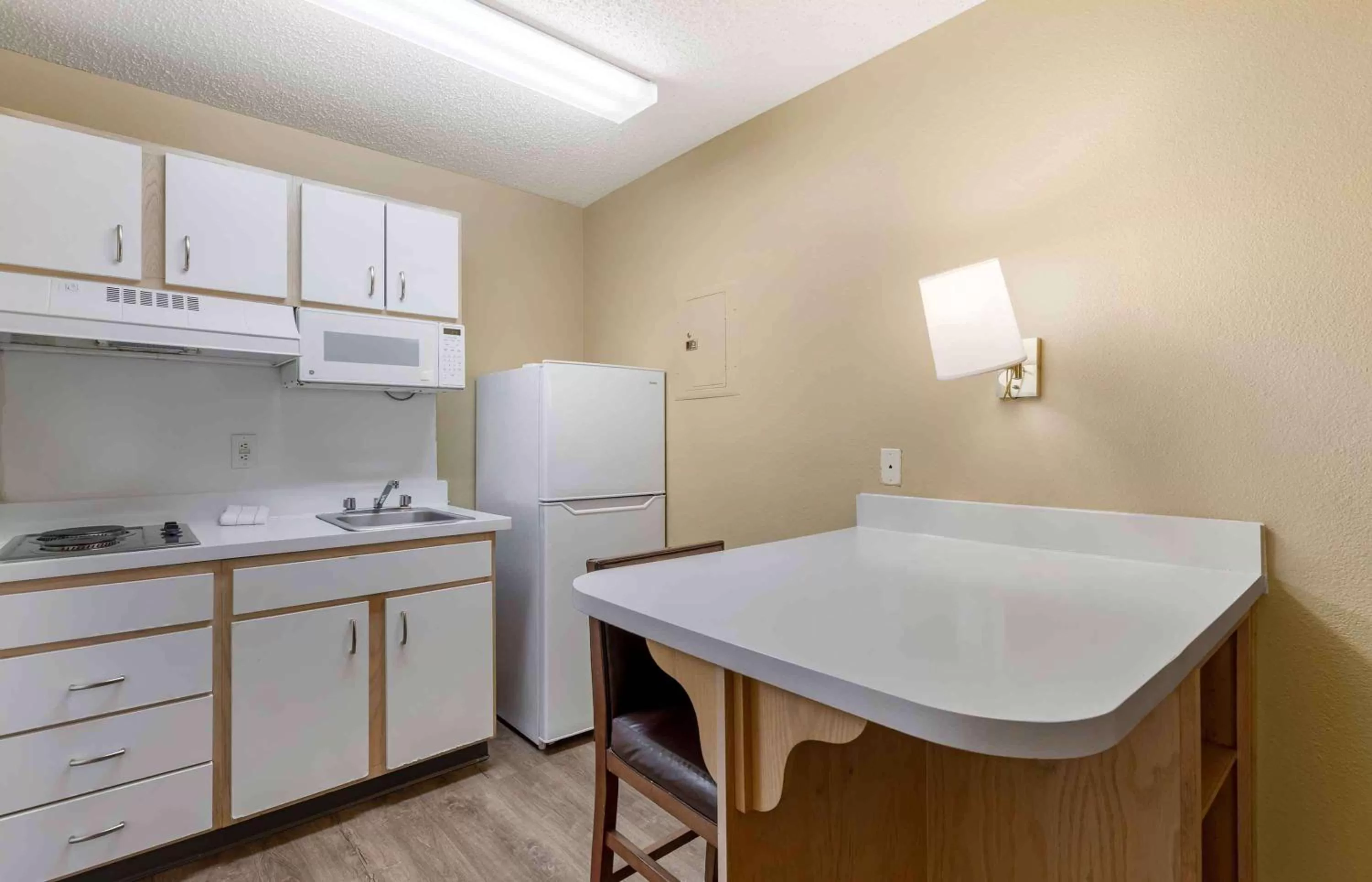 Bedroom in Extended Stay America Select Suites - Denver - Aurora South