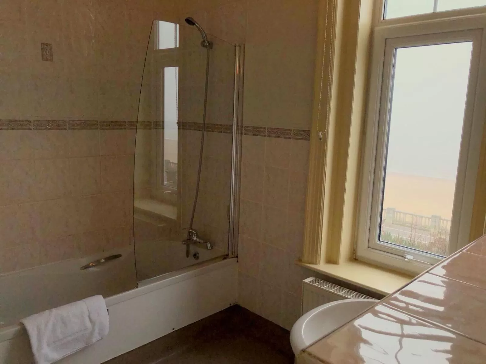 Bed in Hotel Victoria