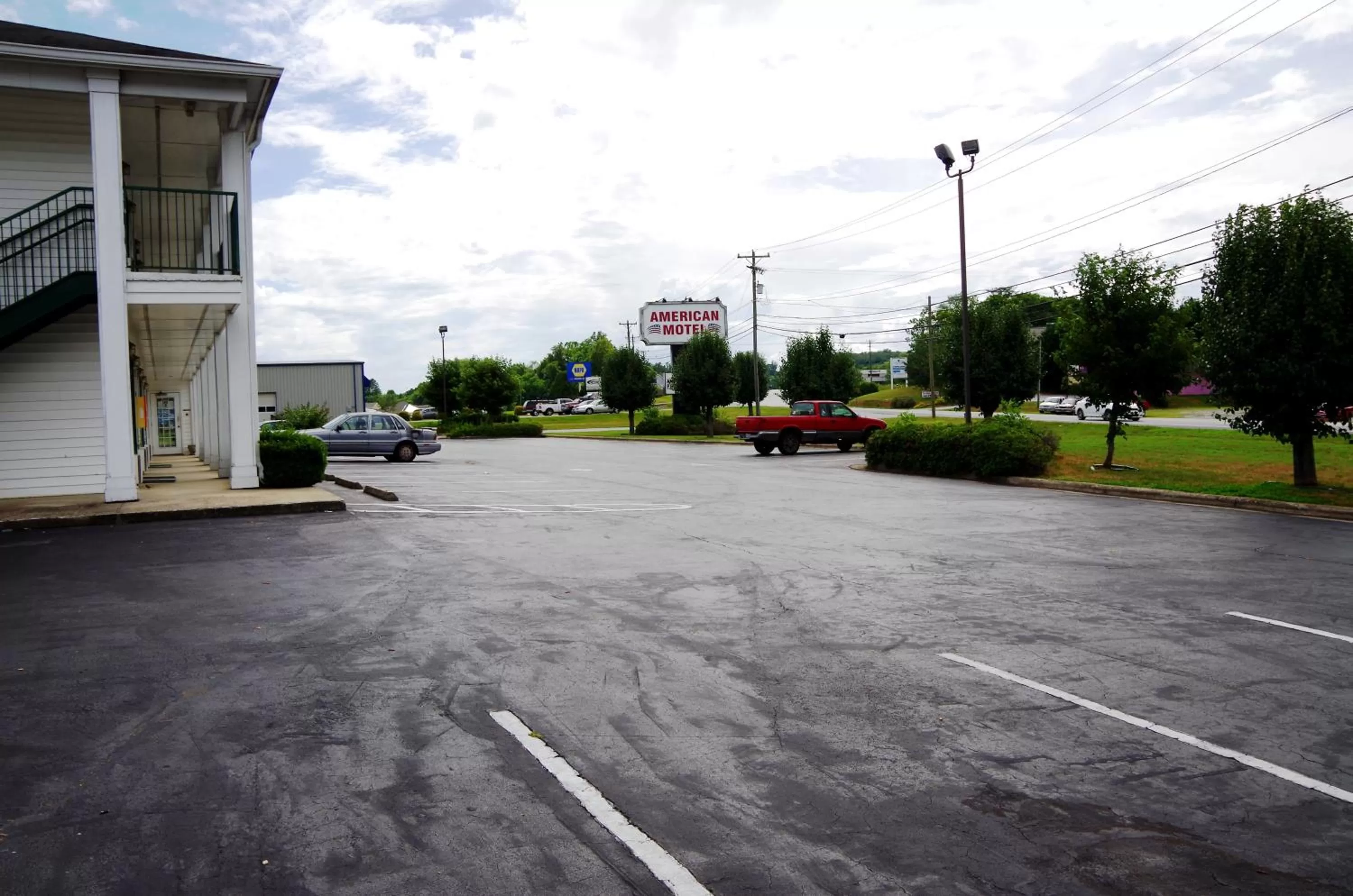 Landmark view in American Motel - Lenoir