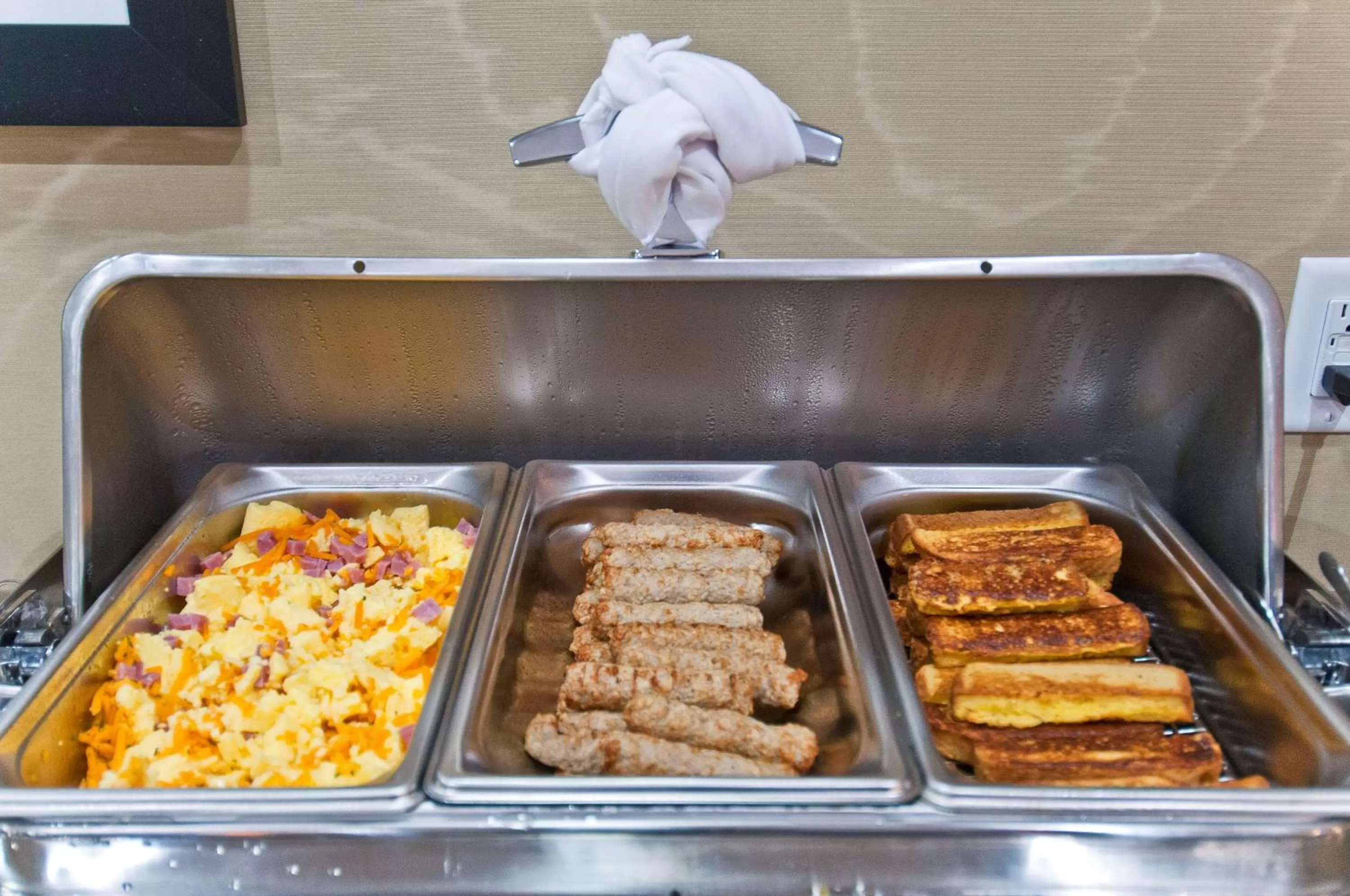 Dining area in Hampton Inn and Suites Pauls Valley