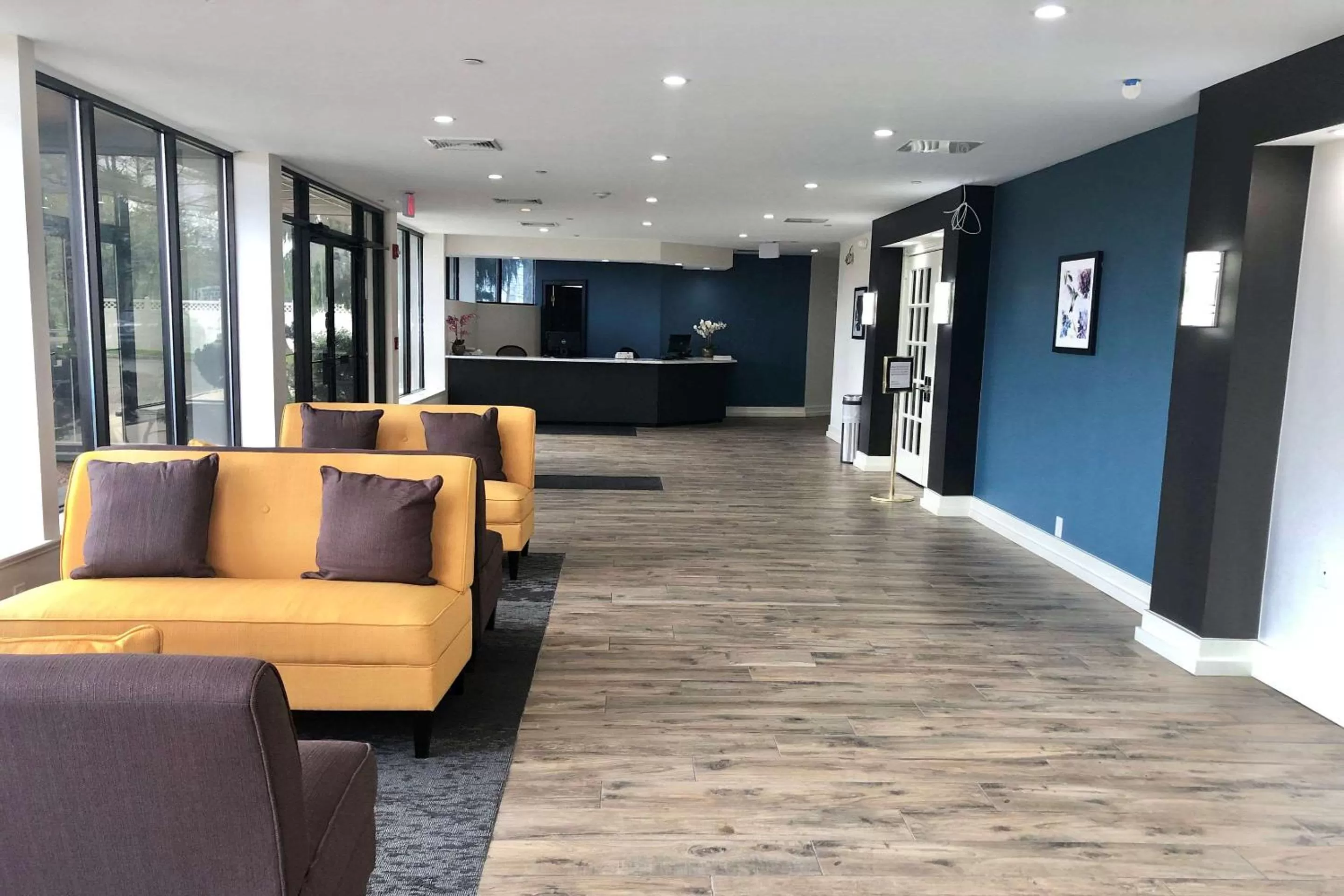 Lobby or reception in Somerset Lofts