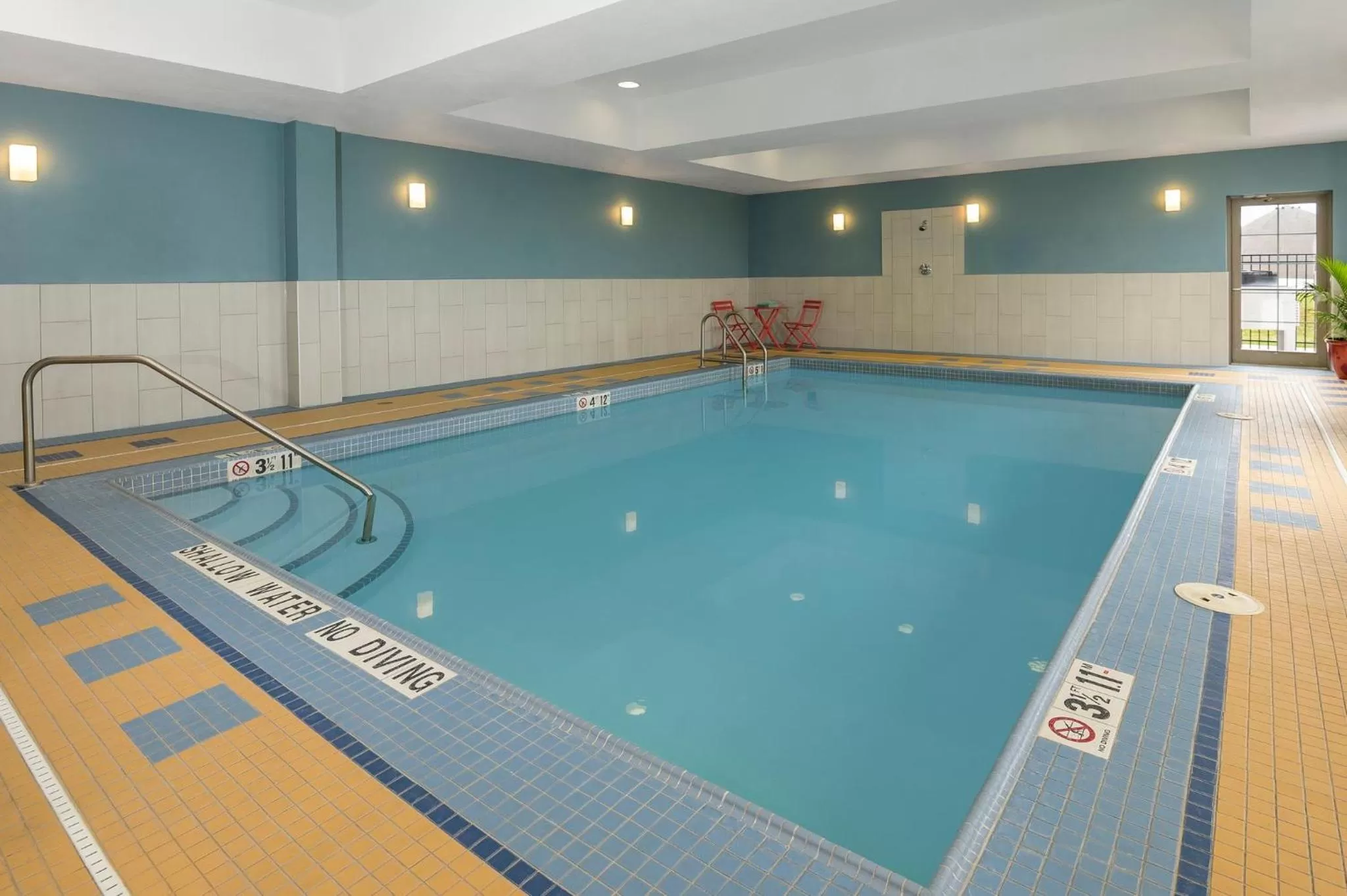 Swimming pool in Holiday Inn Express Hotel & Suites North Bay by IHG