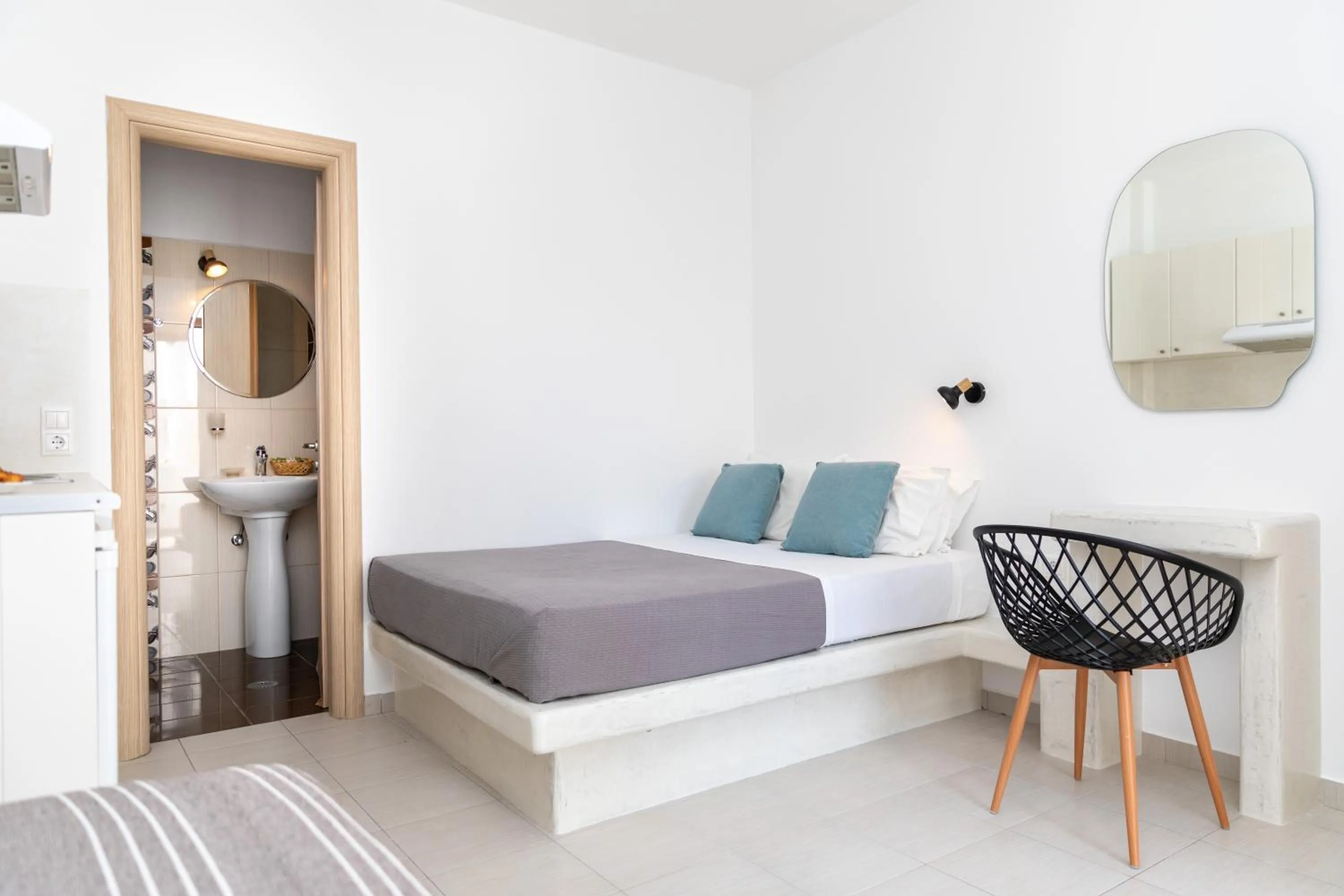 Bed in Depis Place and Apartments