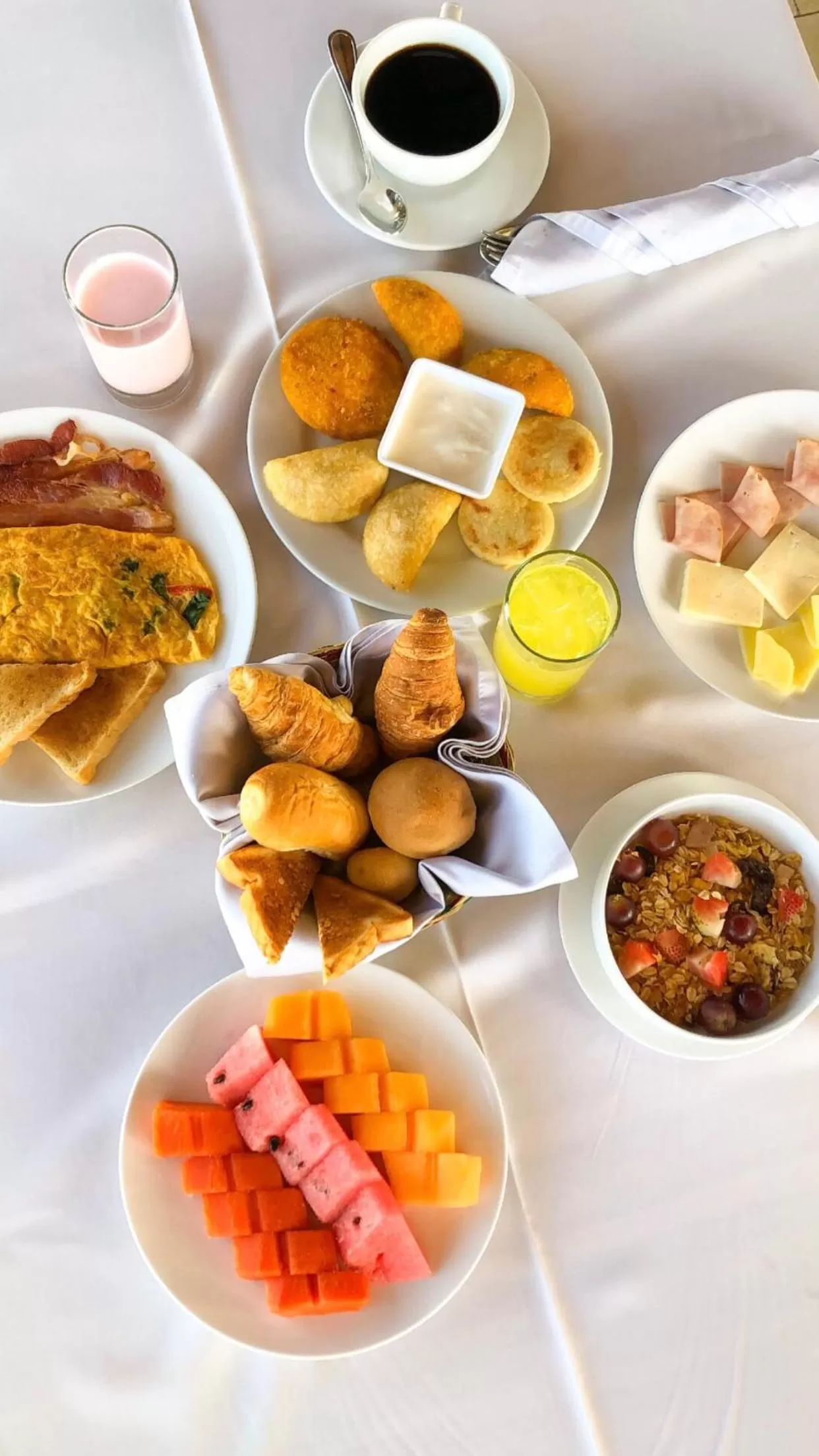 Buffet breakfast in Wyndham Garden Cartagena