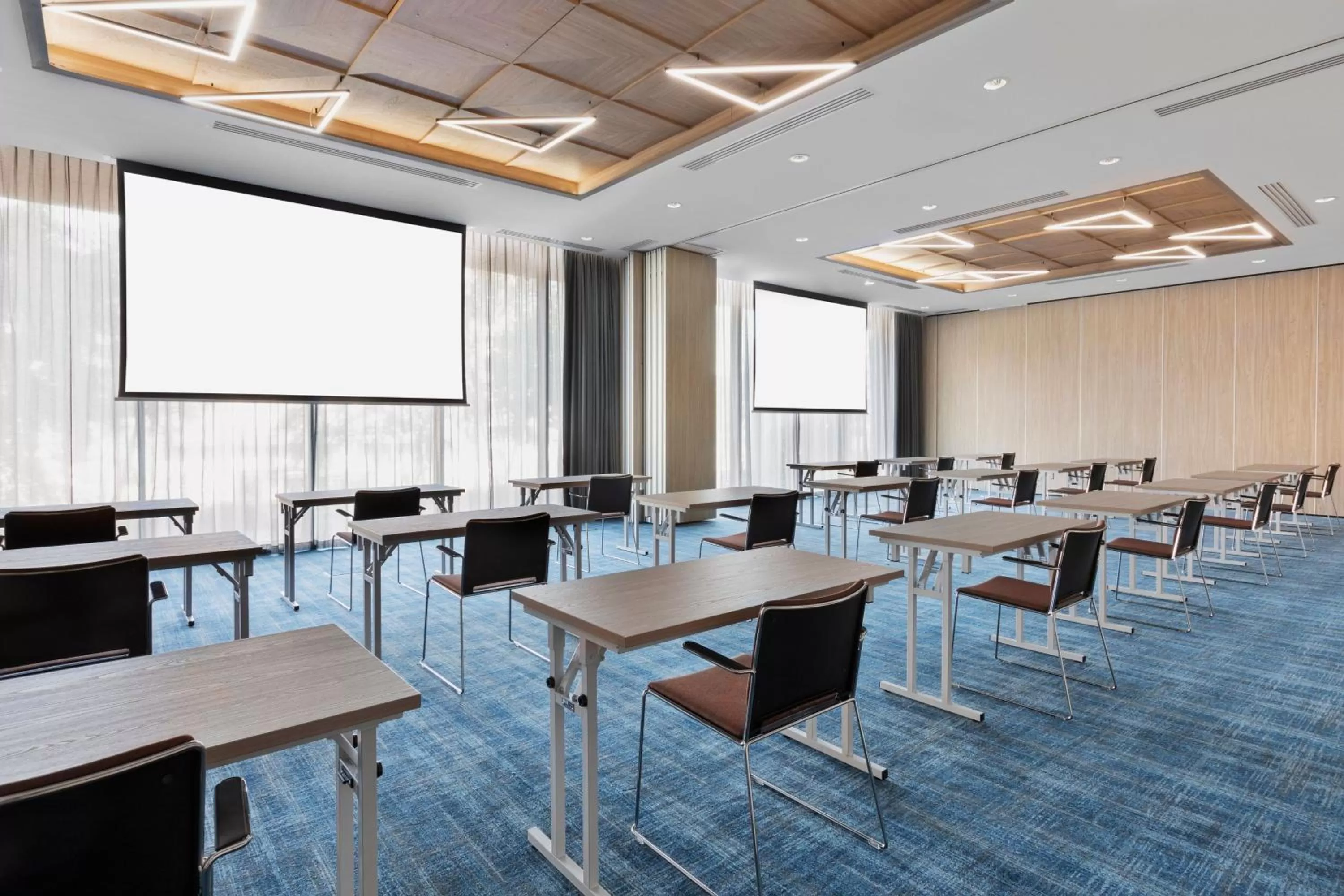 Meeting/conference room in Courtyard by Marriott Szczecin City