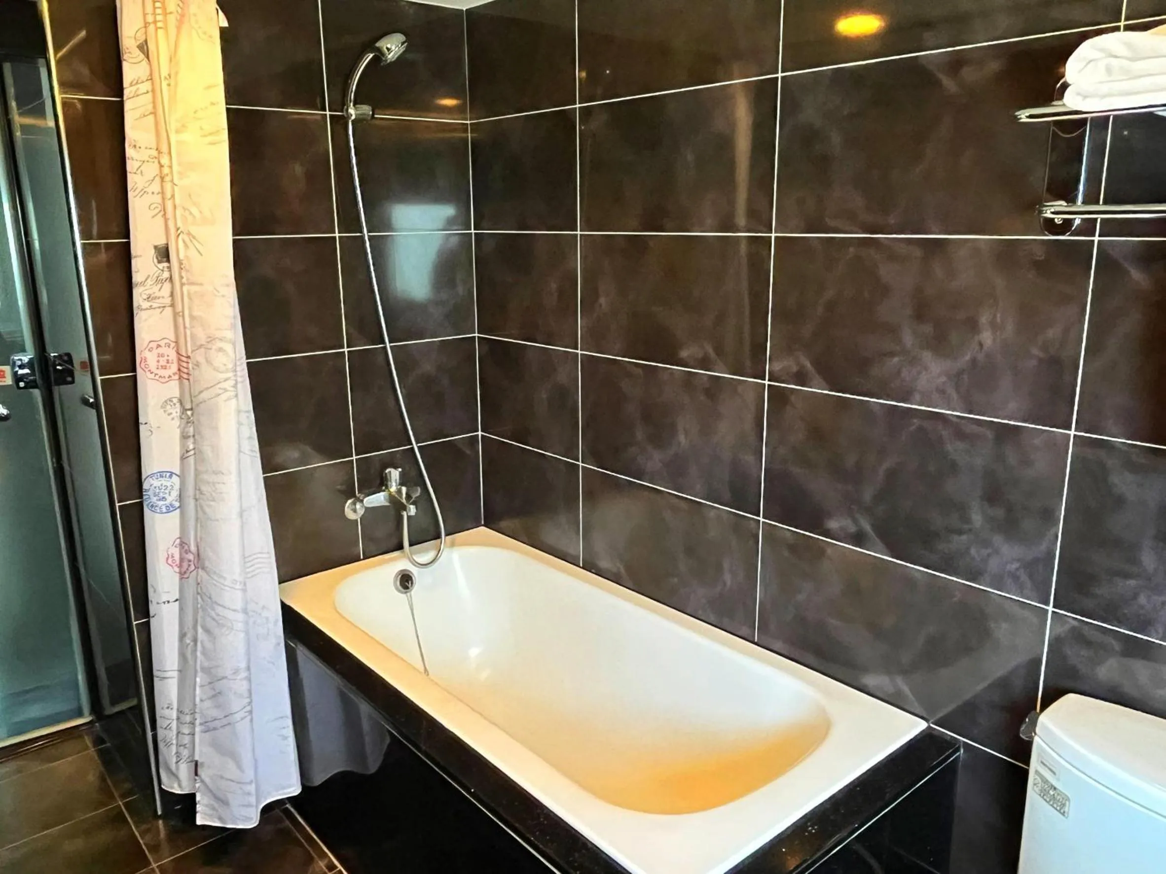 Shower in 華麗大飯店Ferrary Hotel