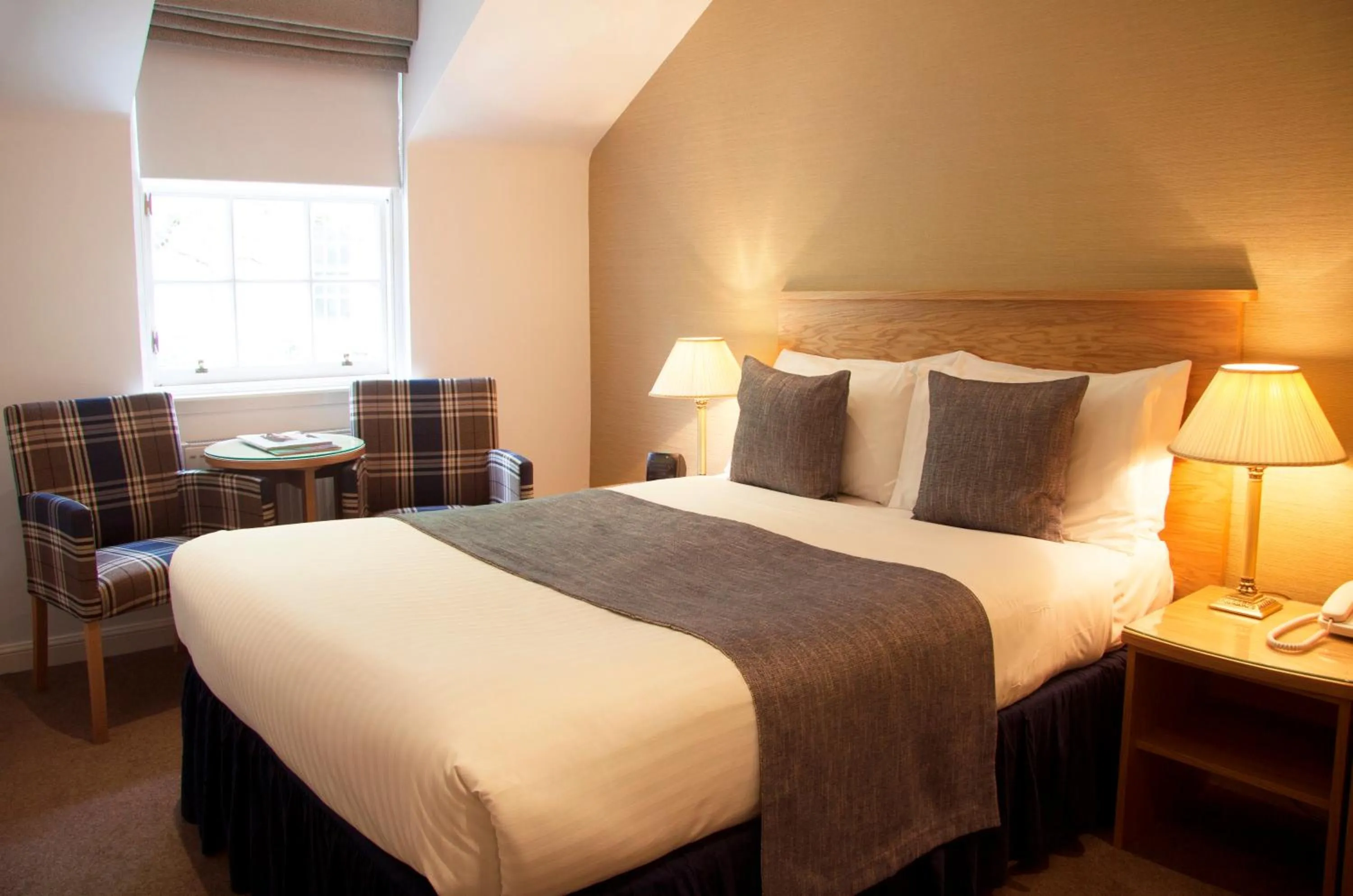 Bedroom, Bed in Royal Scots Club