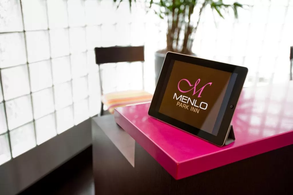 Decorative detail in Menlo Park Inn