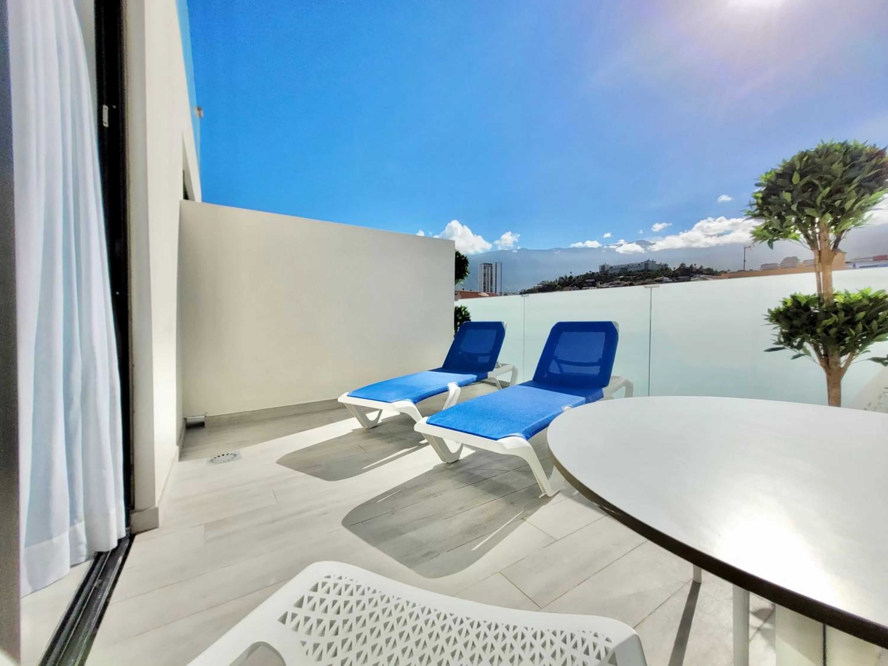 Restaurant/places to eat in Puerto Azul