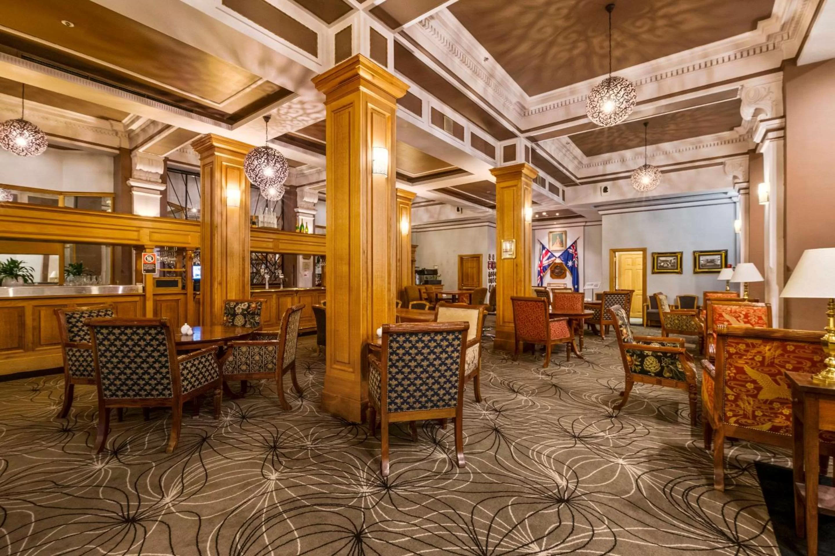 Lounge or bar in Castlereagh Boutique Hotel, an Ascend Collection Hotel