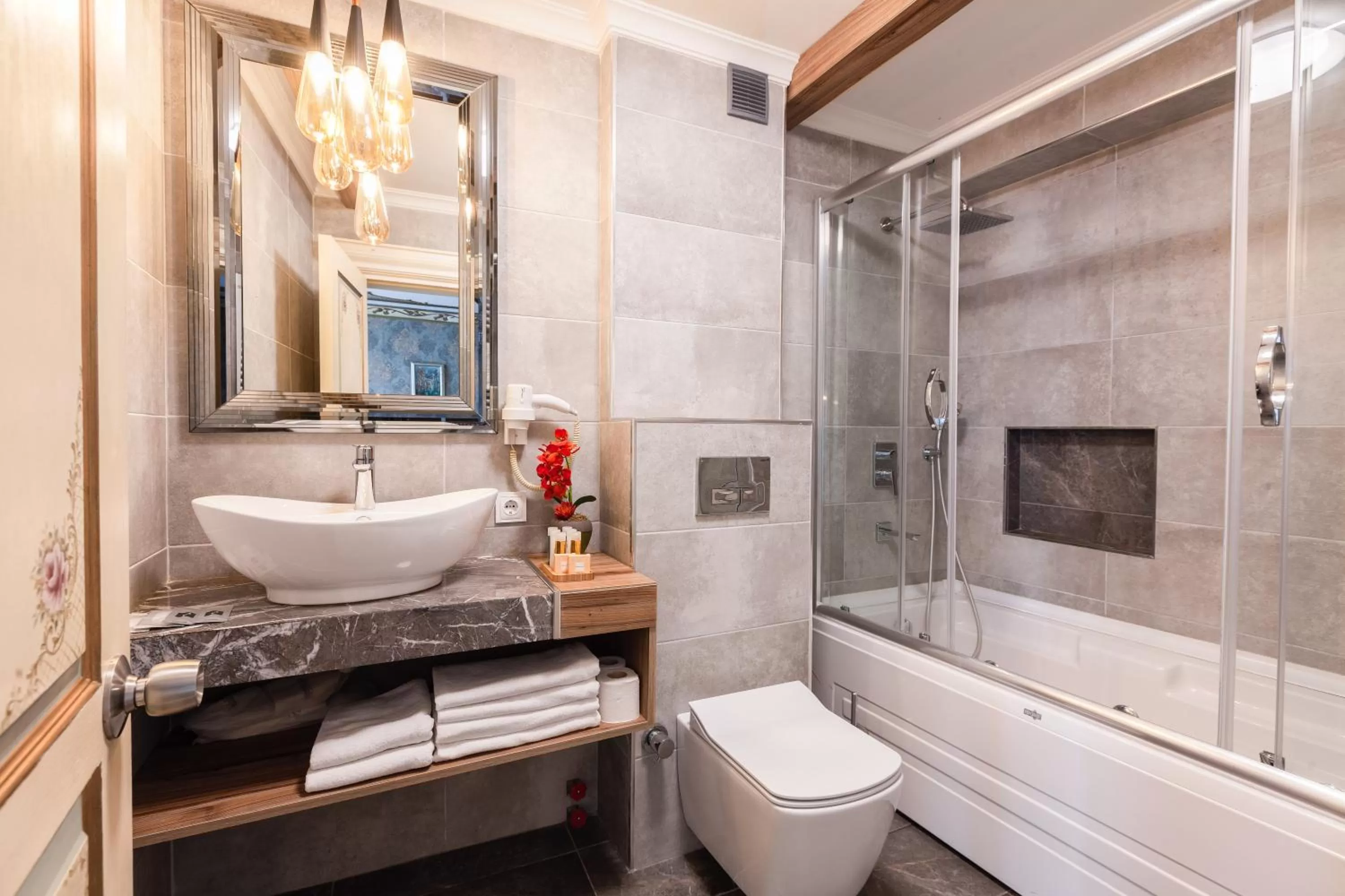 Bathroom in Romantic Hotel Istanbul