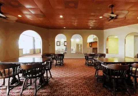 Restaurant/places to eat in Americas Best Value Inn & Suites Greenville