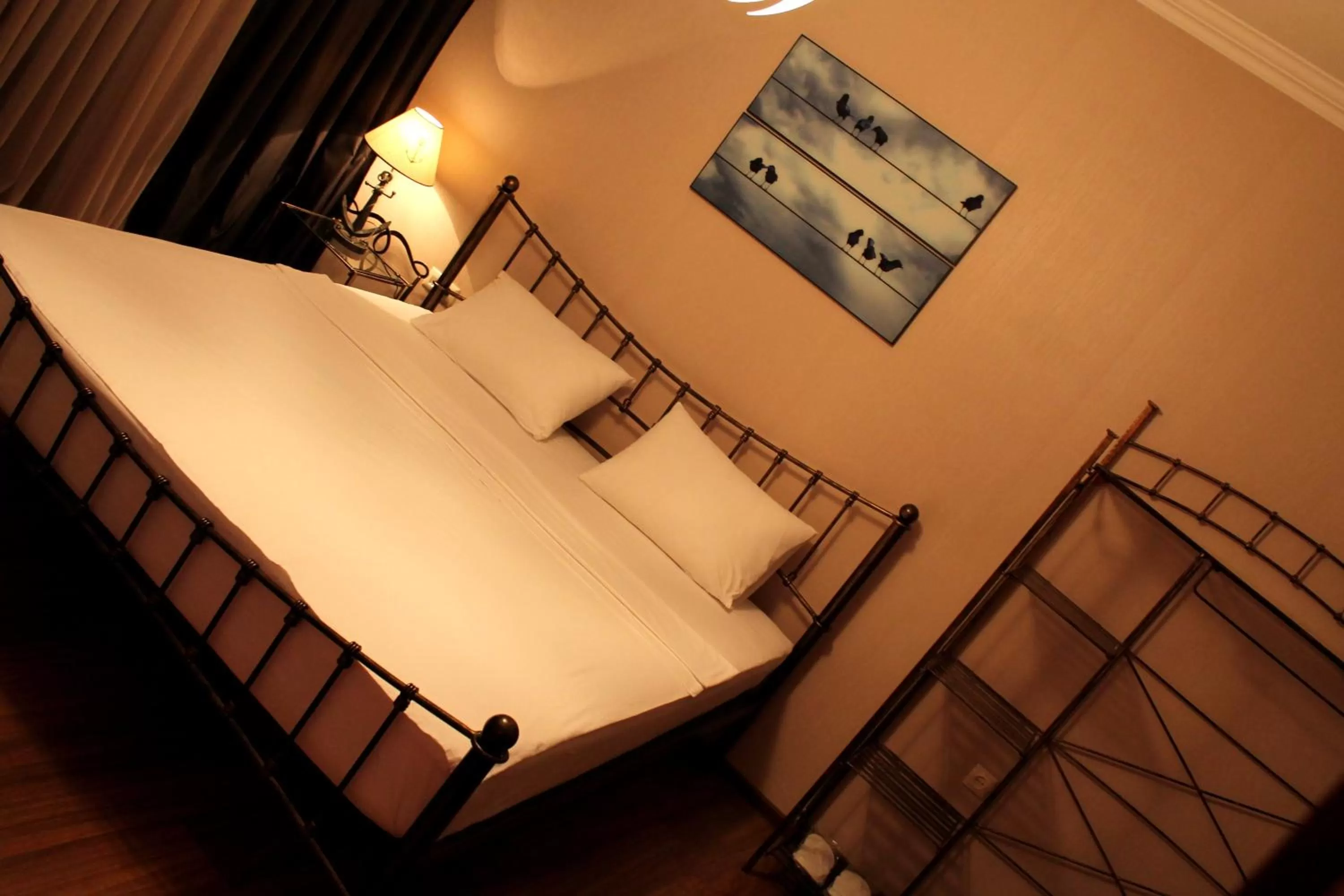 Bed in Royal Venezia Hotel