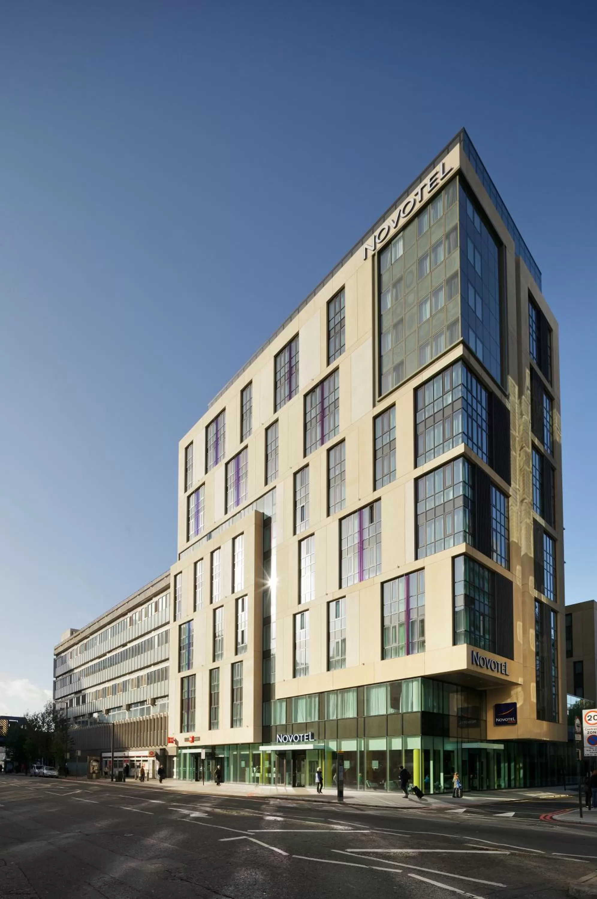 Facade/entrance in ibis London Blackfriars