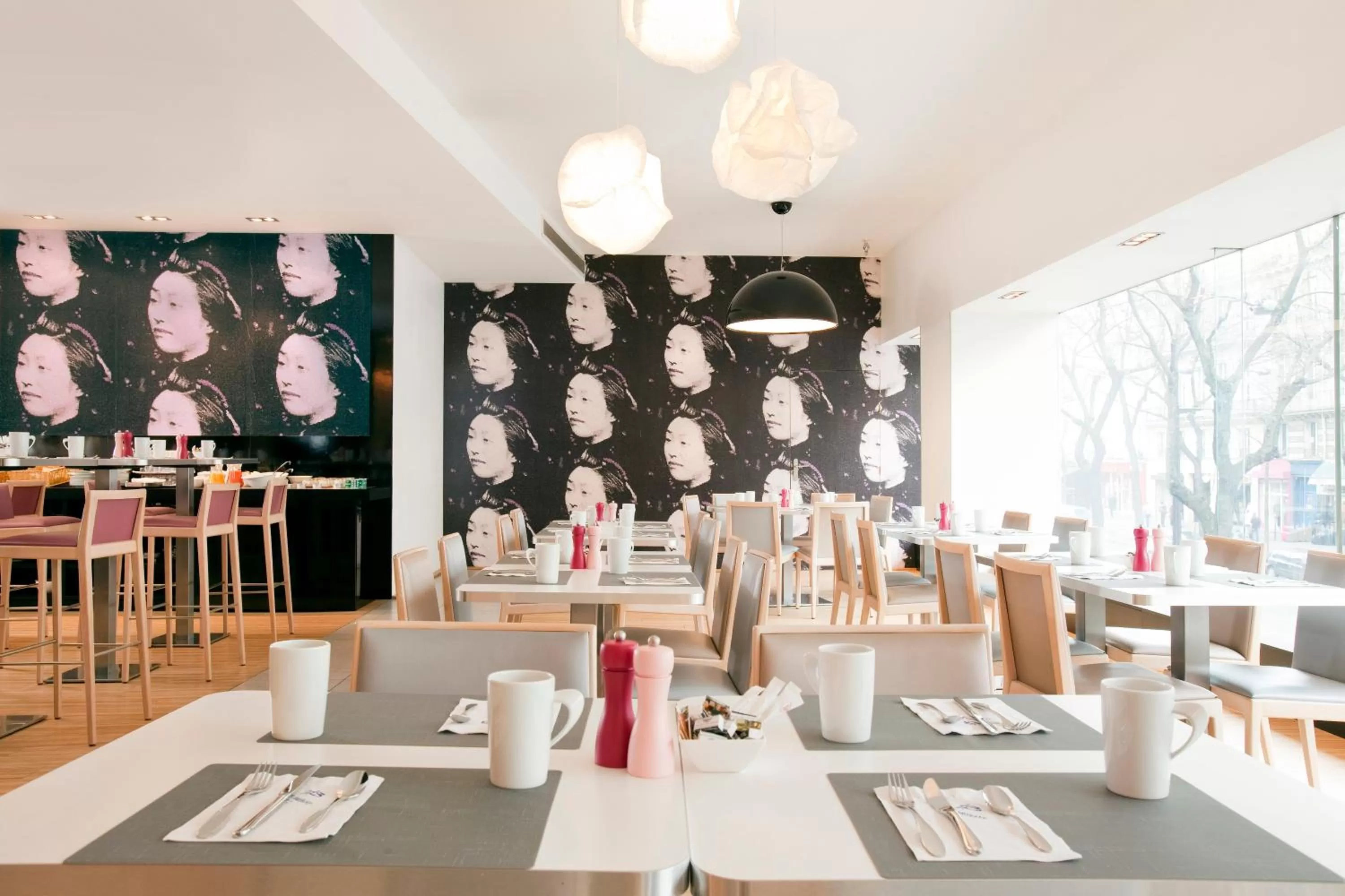 Breakfast in Holiday Inn Paris Opéra - Grands Boulevards by IHG