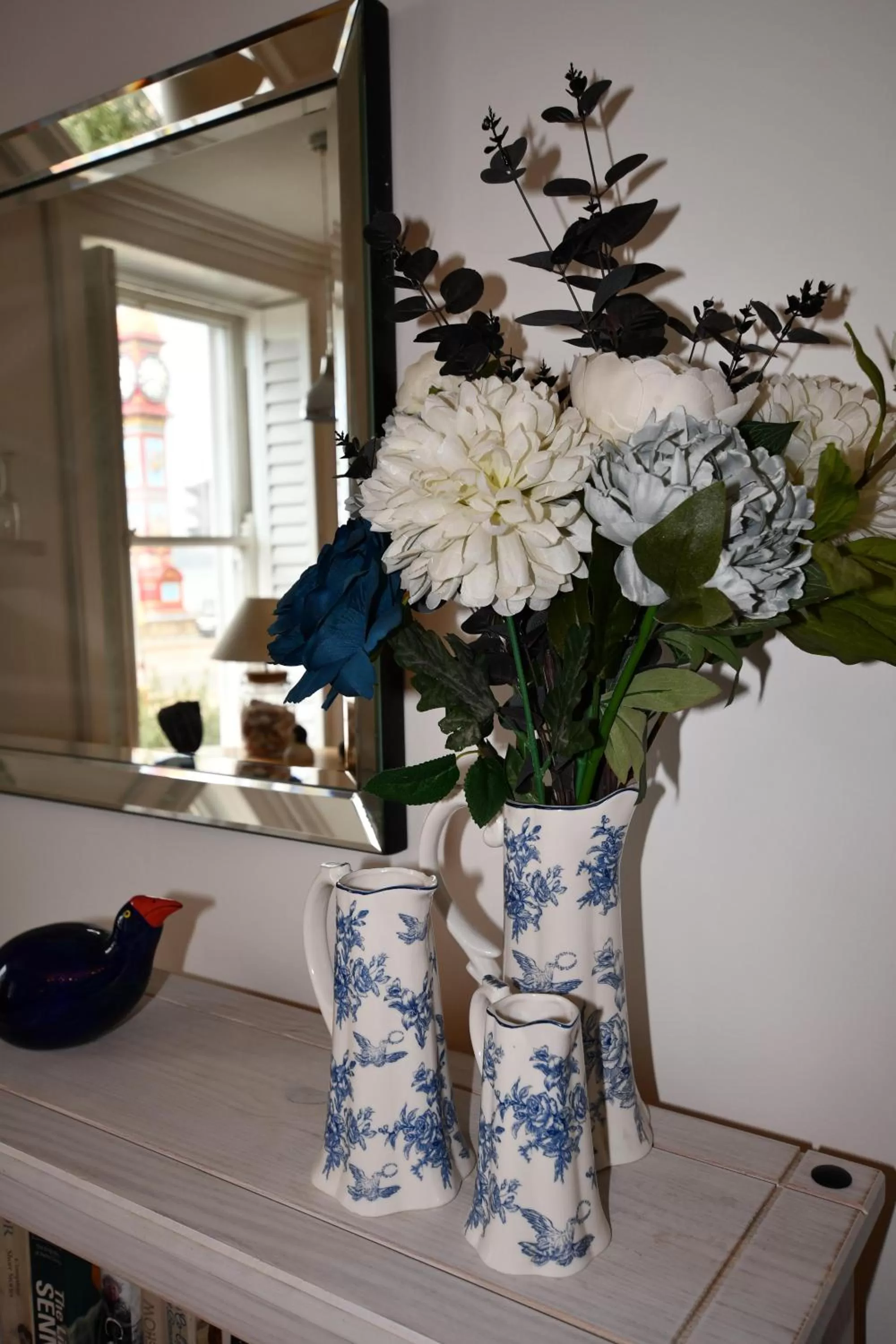 Living room in No. 98 Boutique Hotel