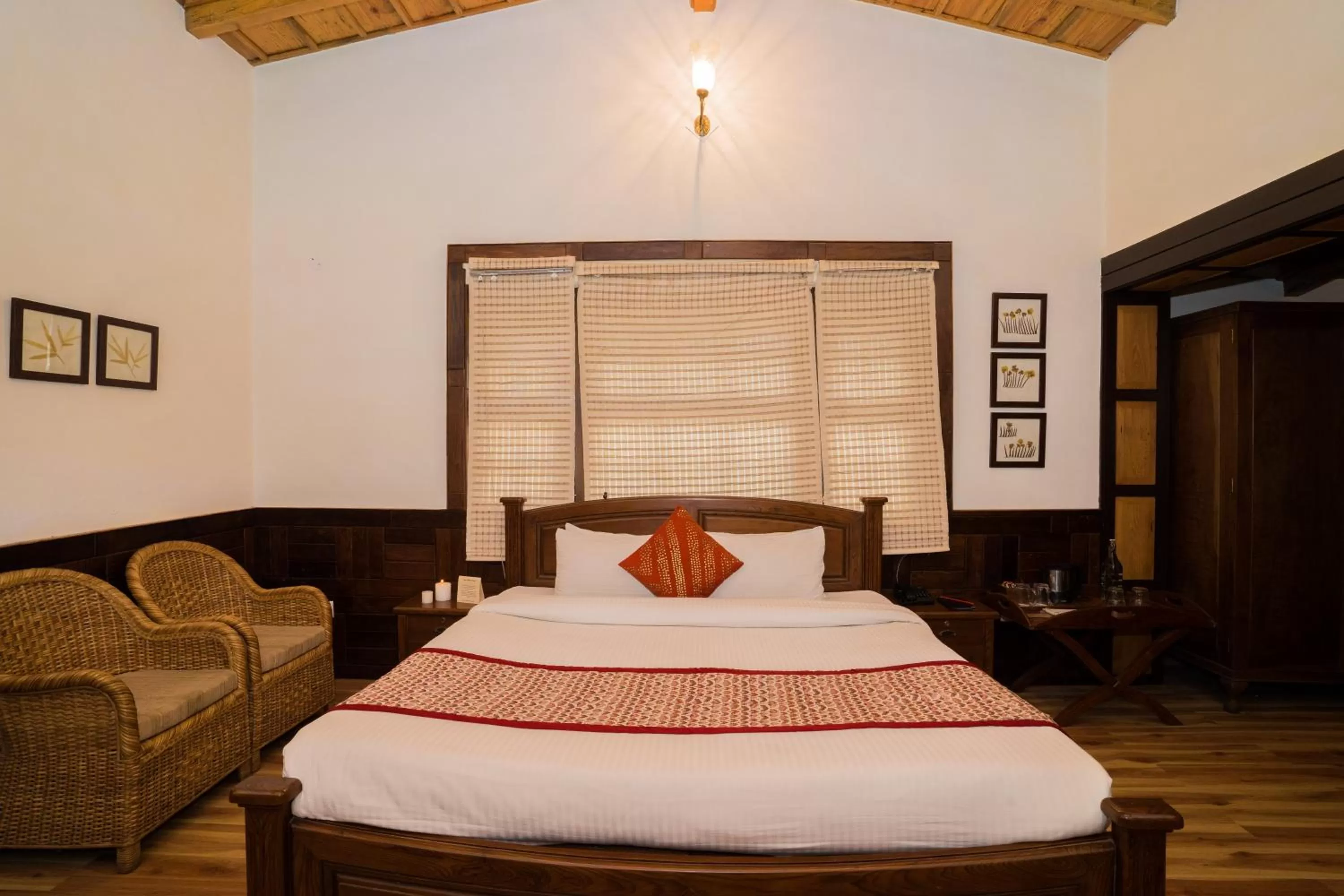 Bed in Bhikampur Lodge By Nine Hotels
