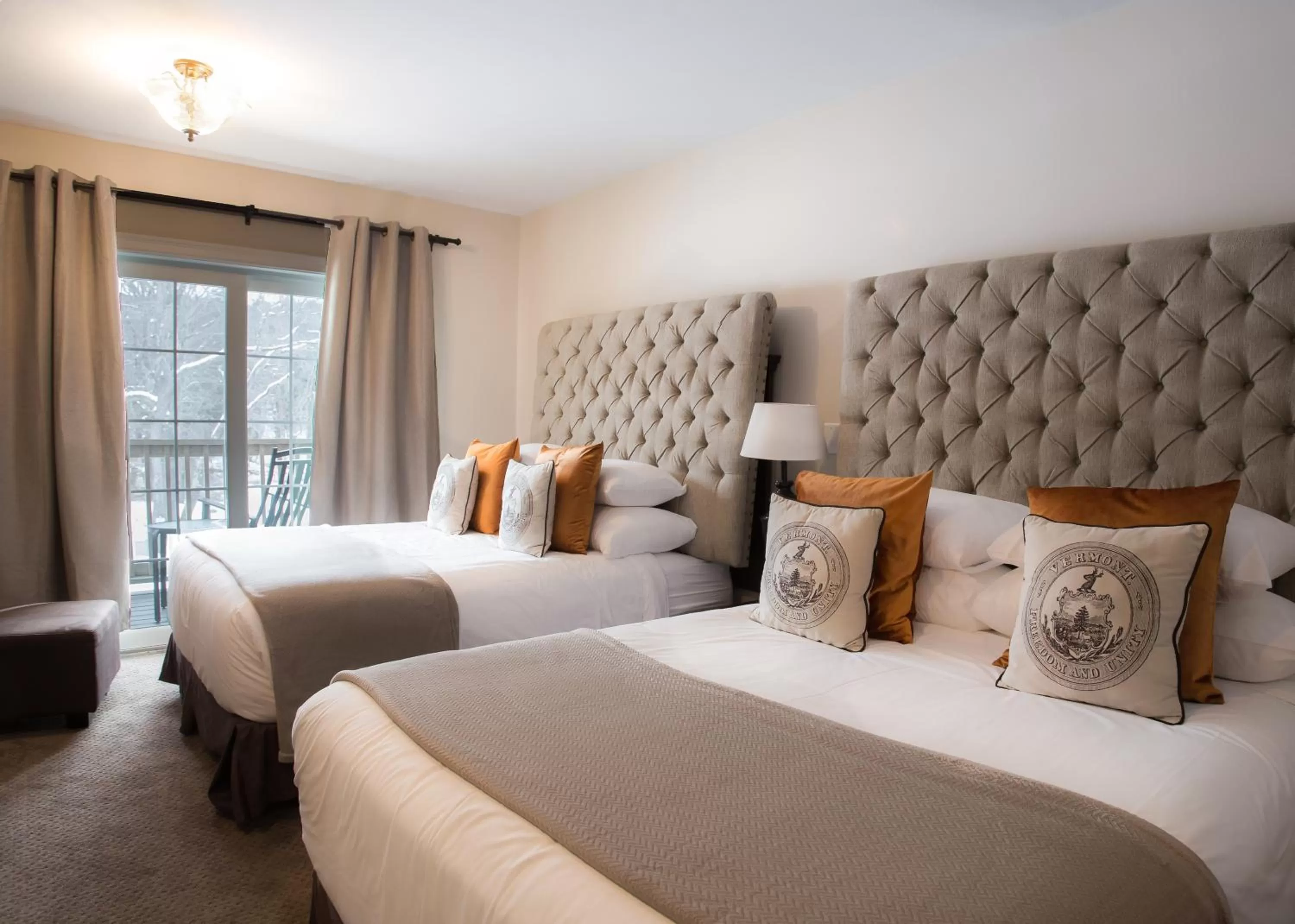 Bedroom, Bed in 506 On the River Inn Woodstock