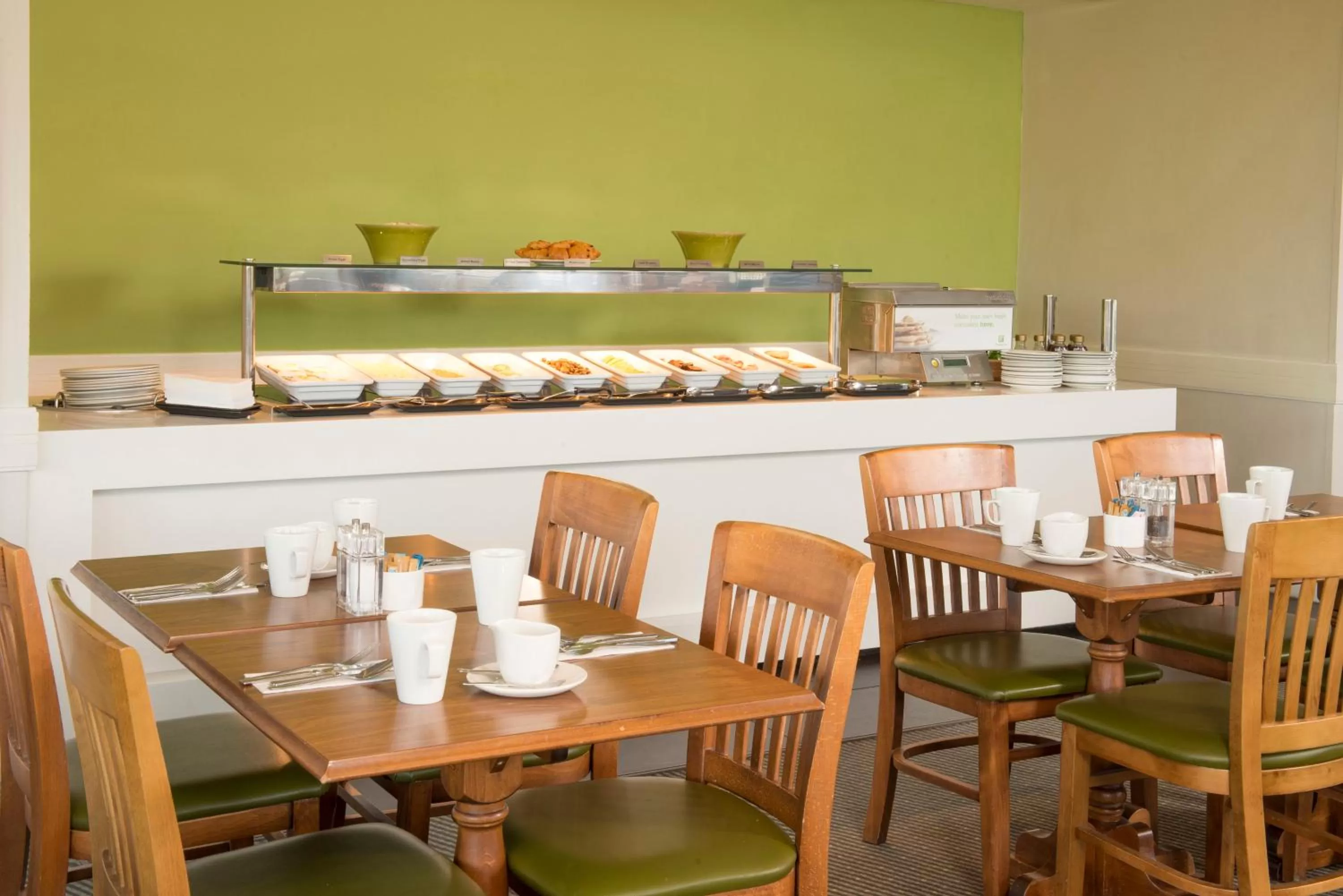 Restaurant/places to eat in Holiday Inn Basildon by IHG