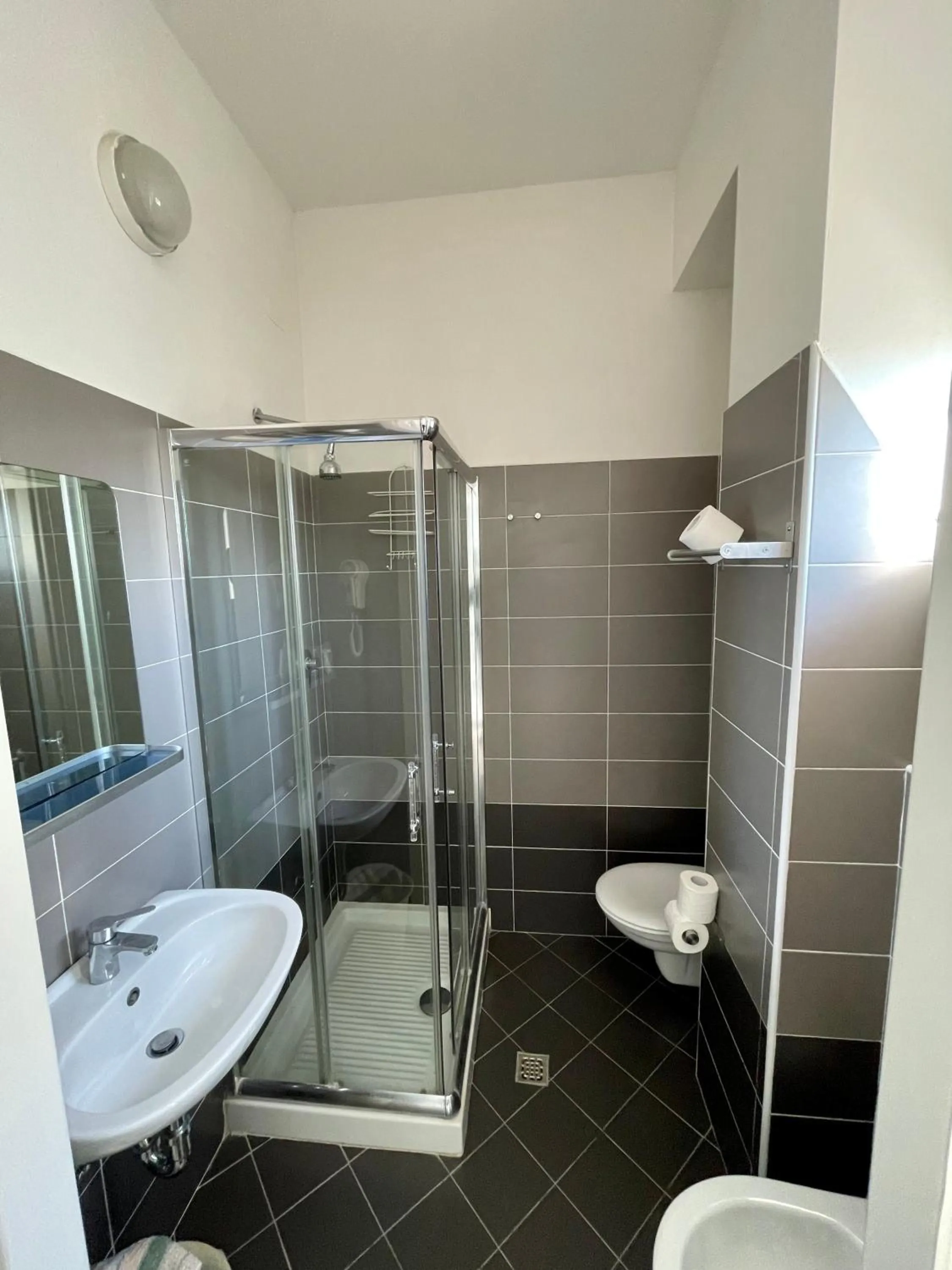 Bathroom in Hotel Blumen