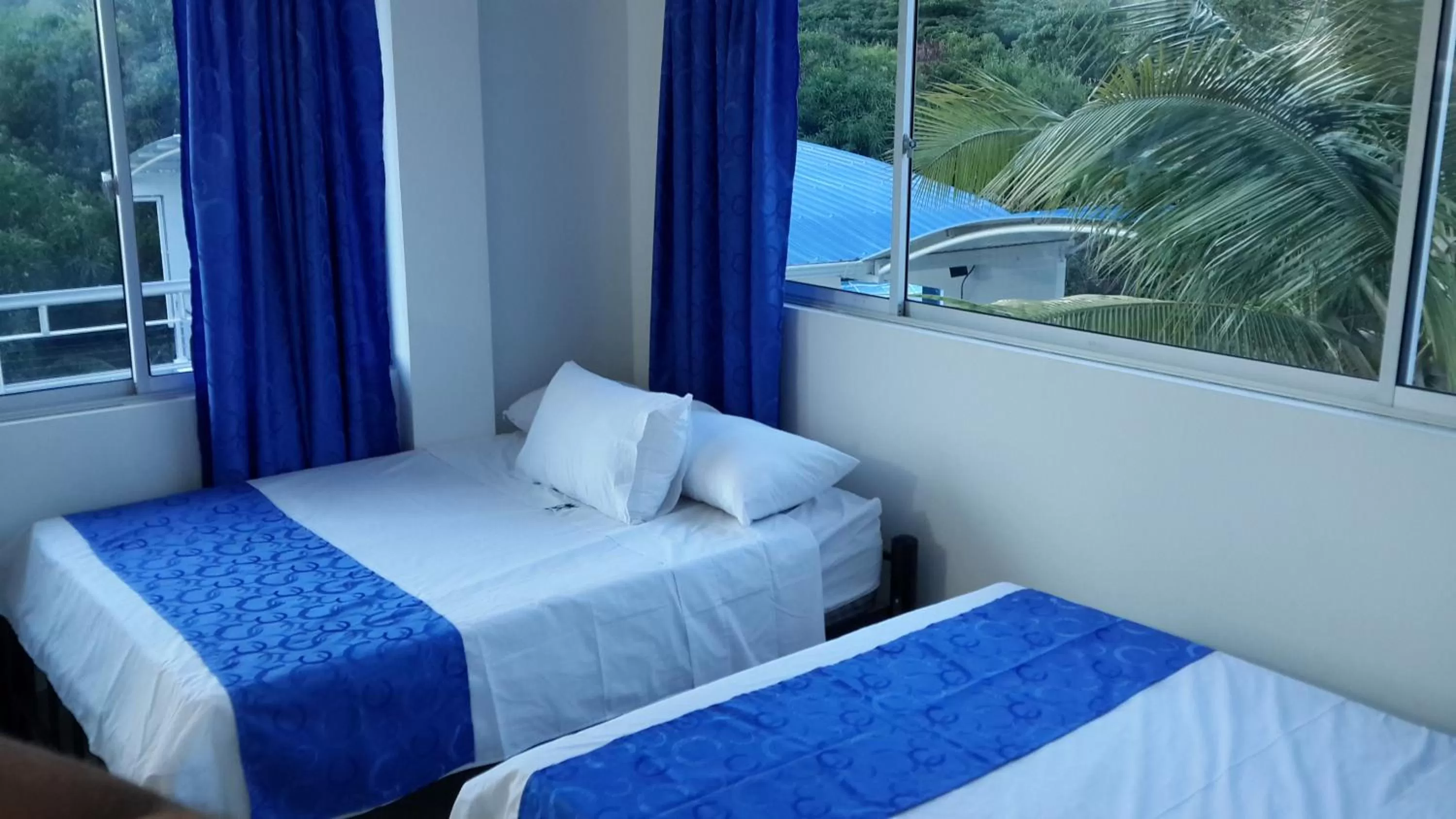 Deluxe Family Room in Tropical Resort Tocaima