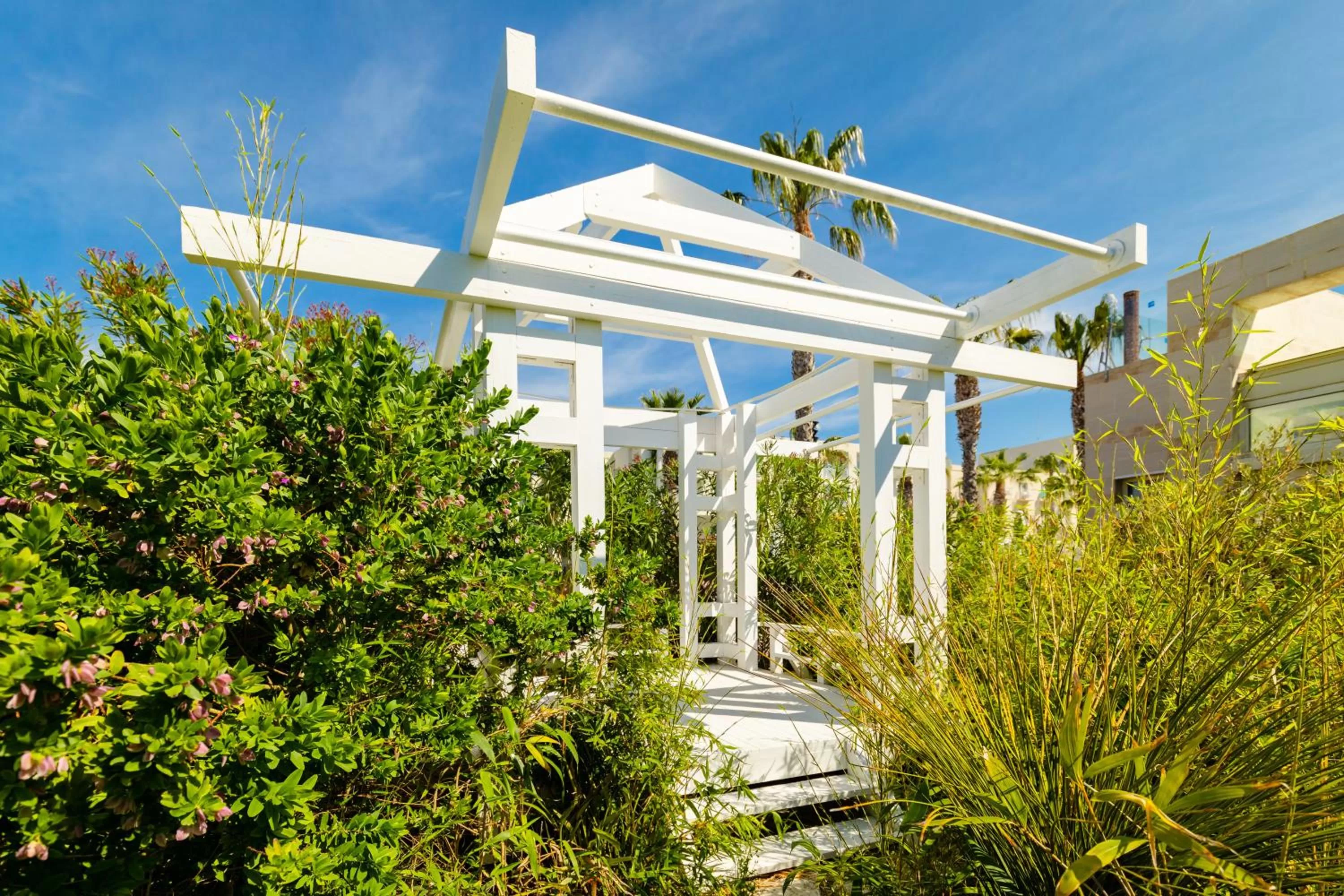 Garden in La Blanche Resort & Spa