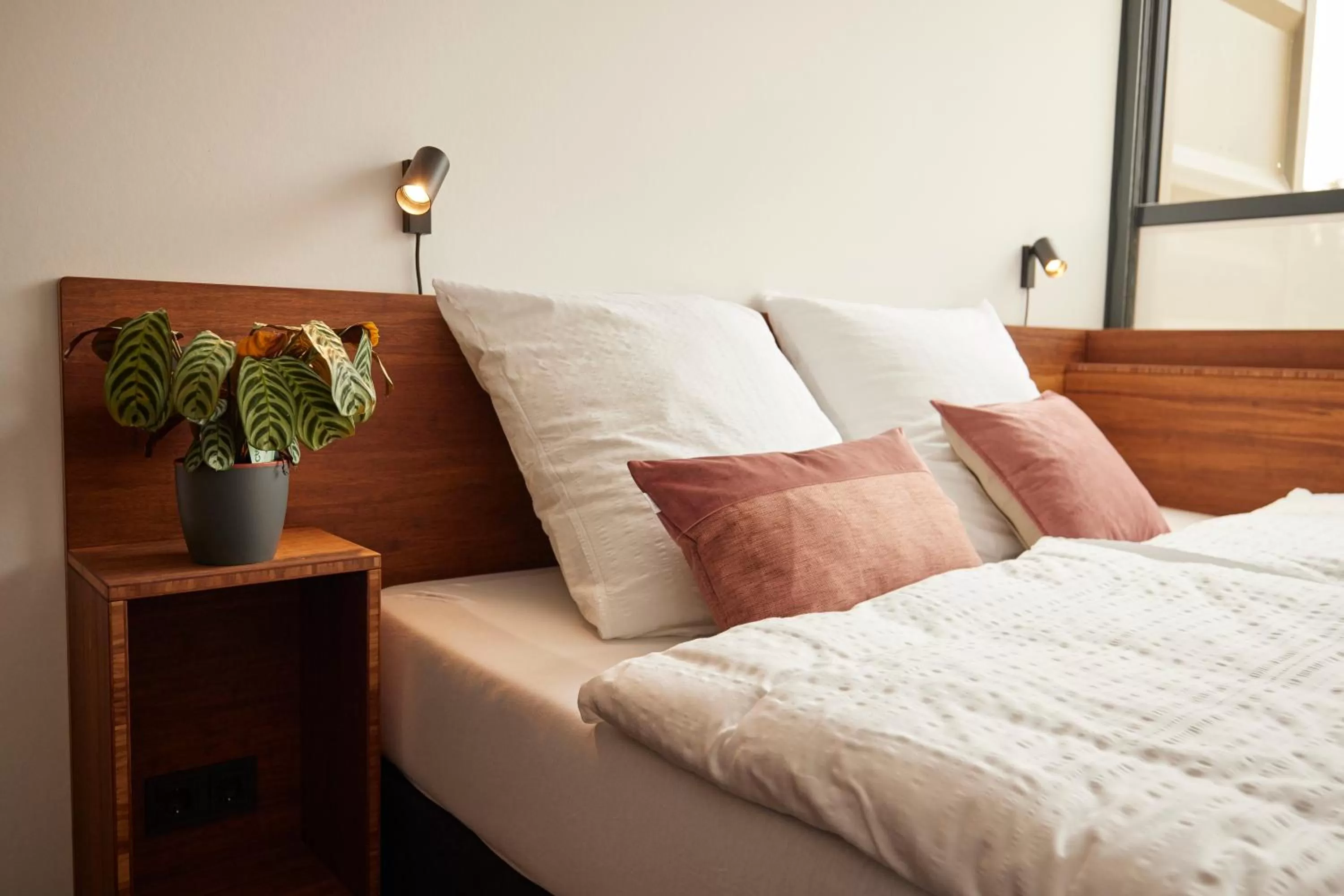 Bed in TIN INN Montabaur l einfach gut - nachhaltig, innovativ, modern