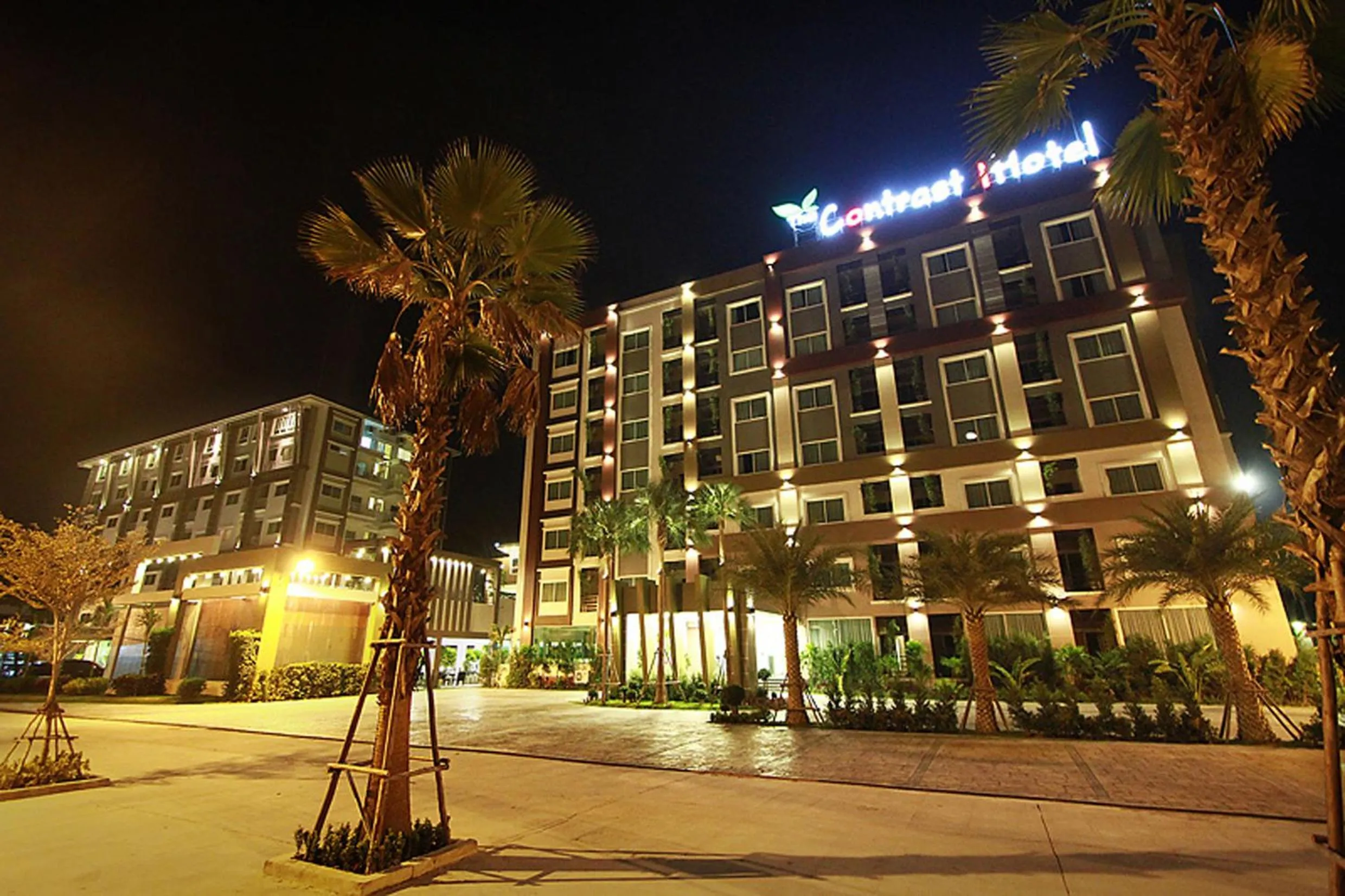 Property building in The Contrast i Hotel