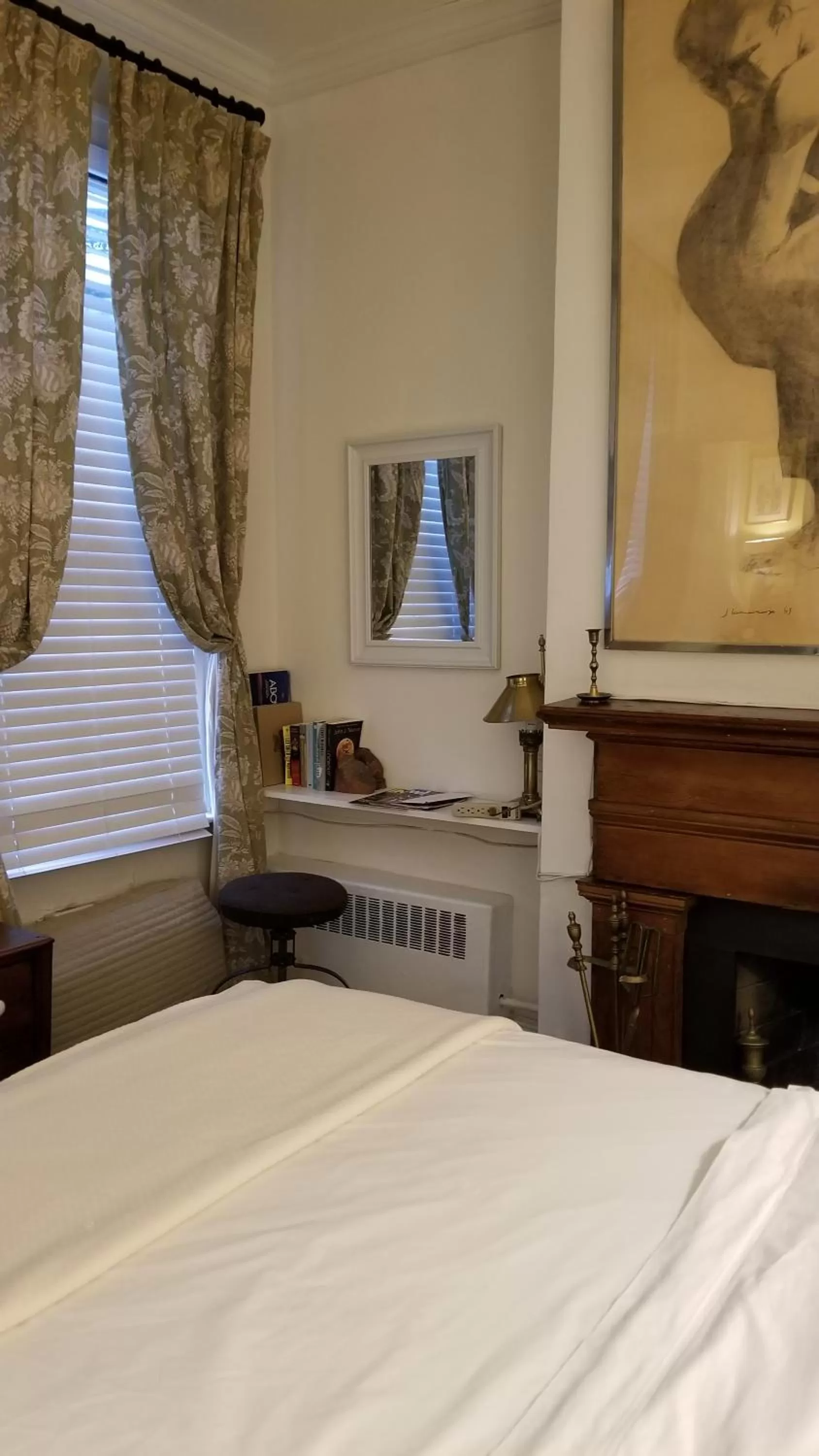 Photo of the whole room, Bed in Incentra Village Hotel