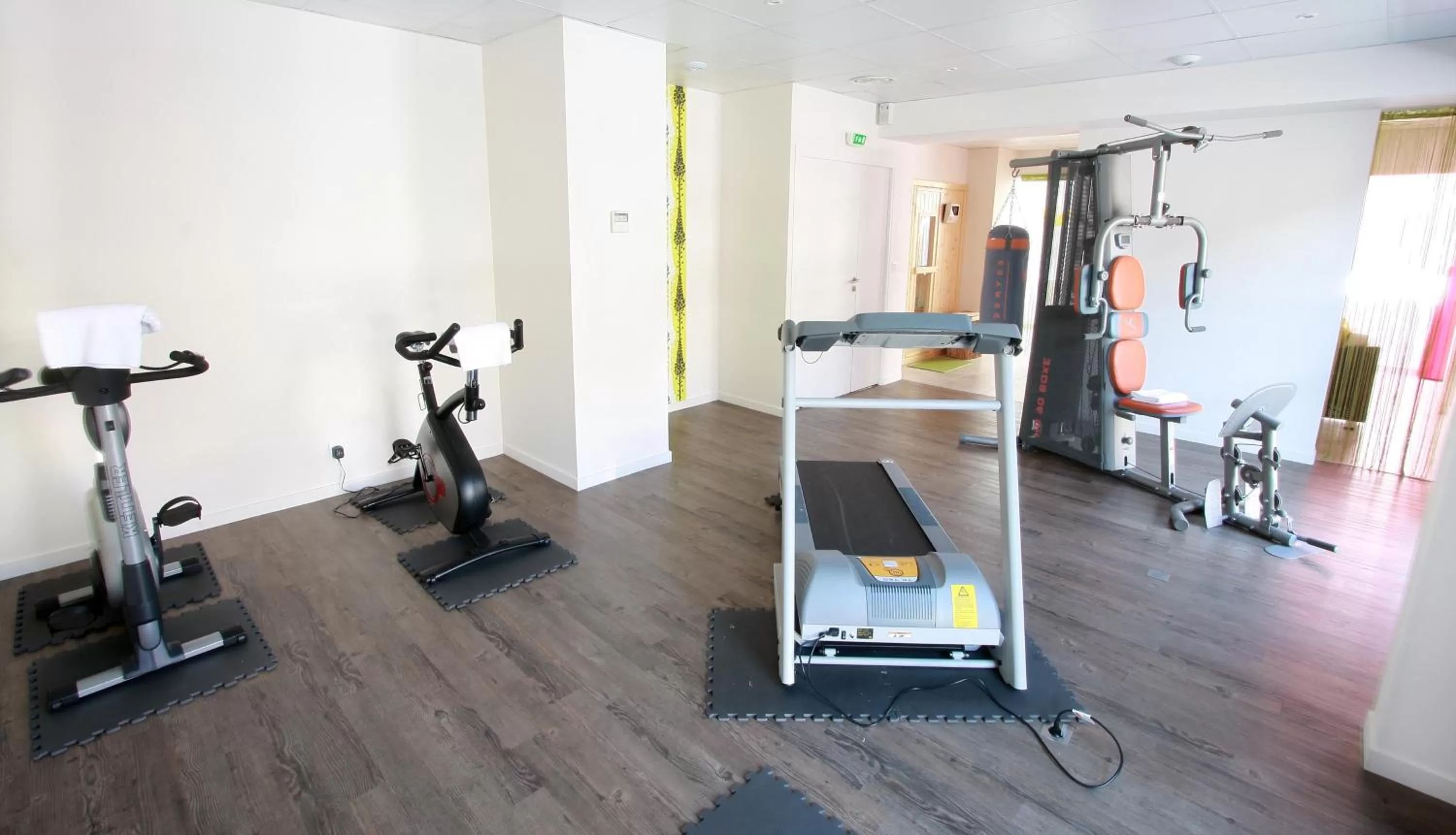 Fitness centre/facilities in Kyriad Charleville Mezieres