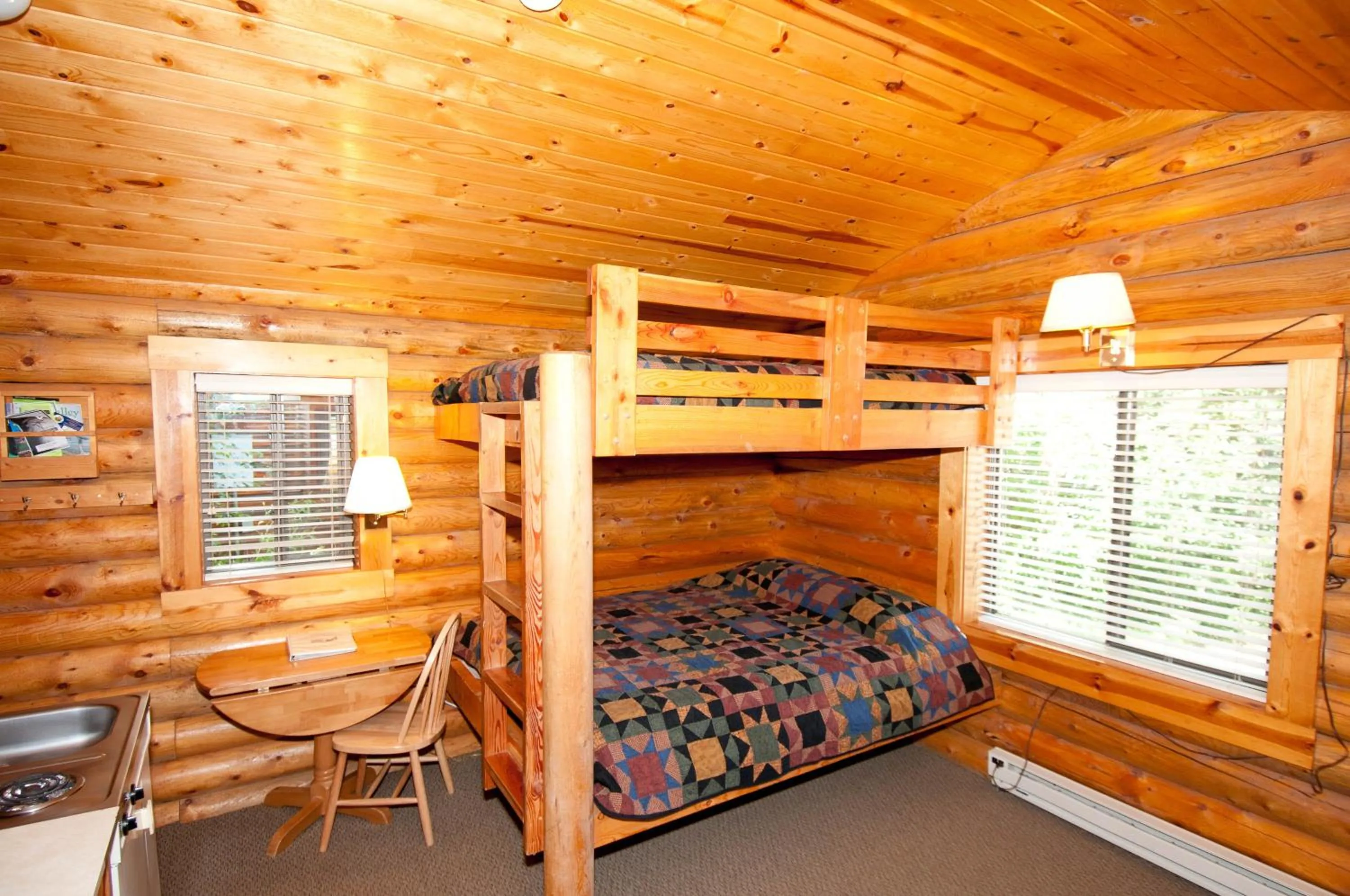 Living room, Bed in Teton Valley Cabins