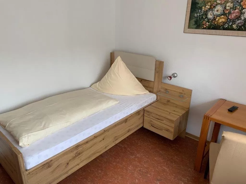 Bed in Hotel Cafe Waldeck