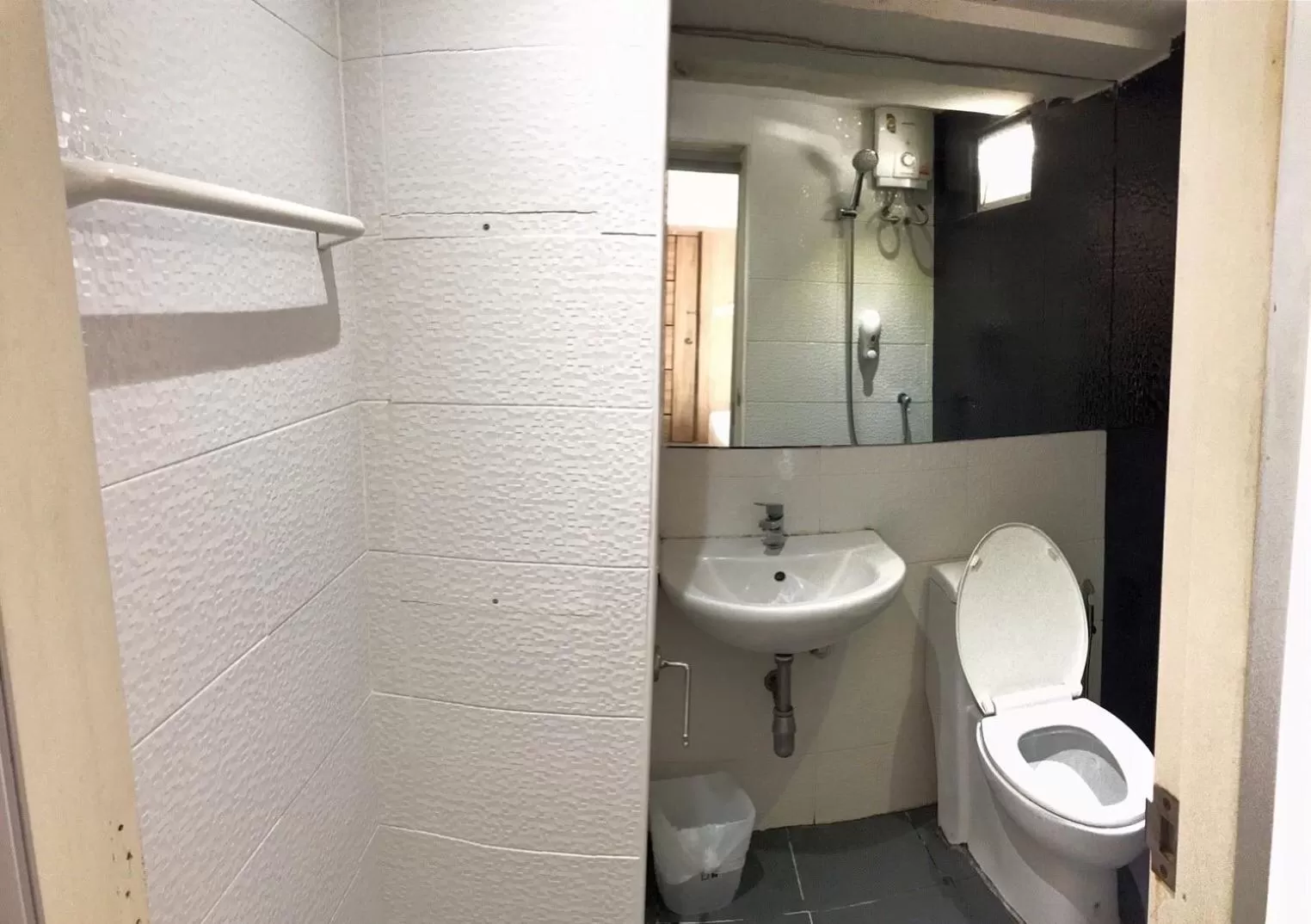 Toilet in 48 Ville Donmuang Airport