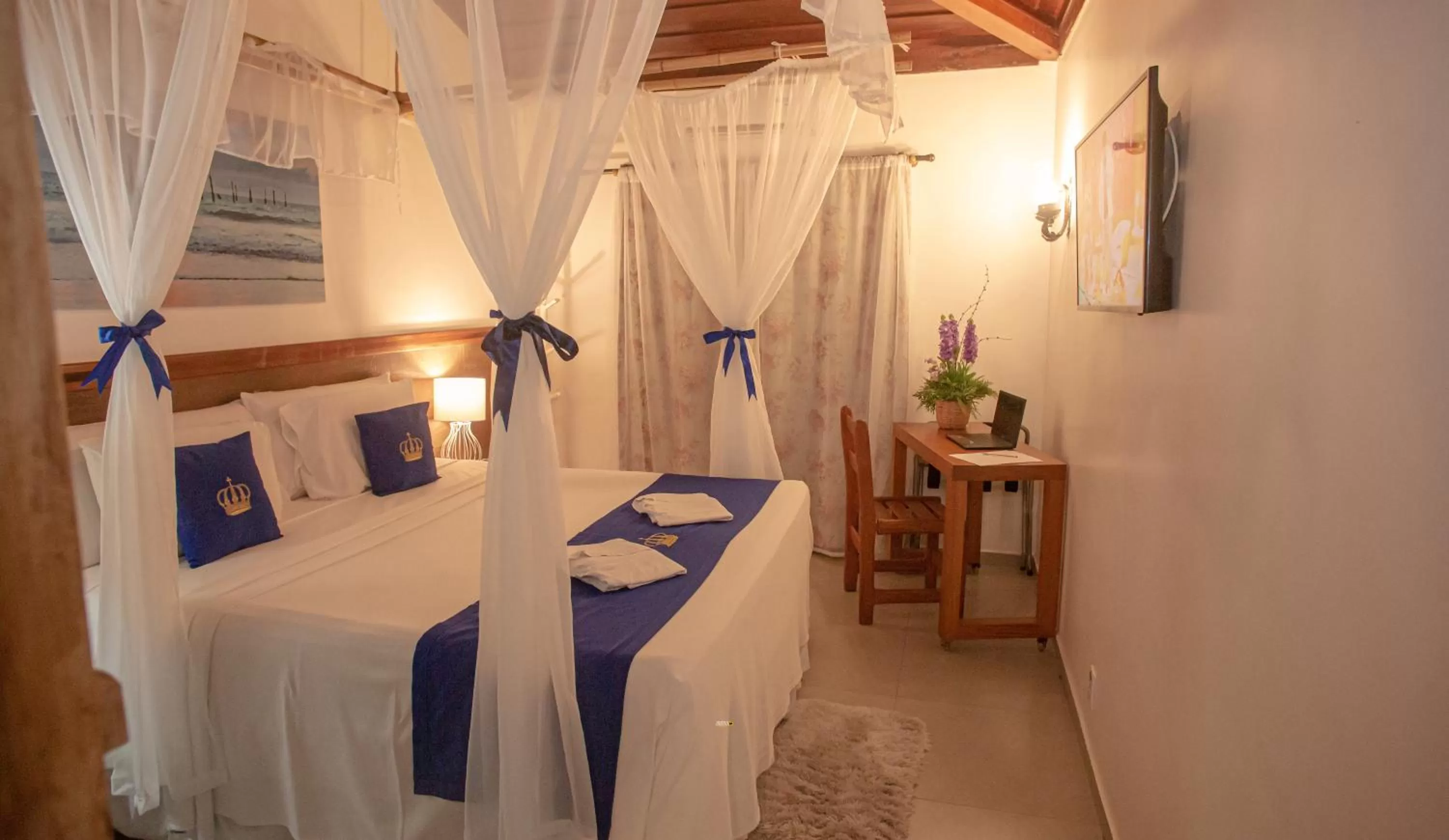 Bedroom, Bed in Hotel Solar do Imperador